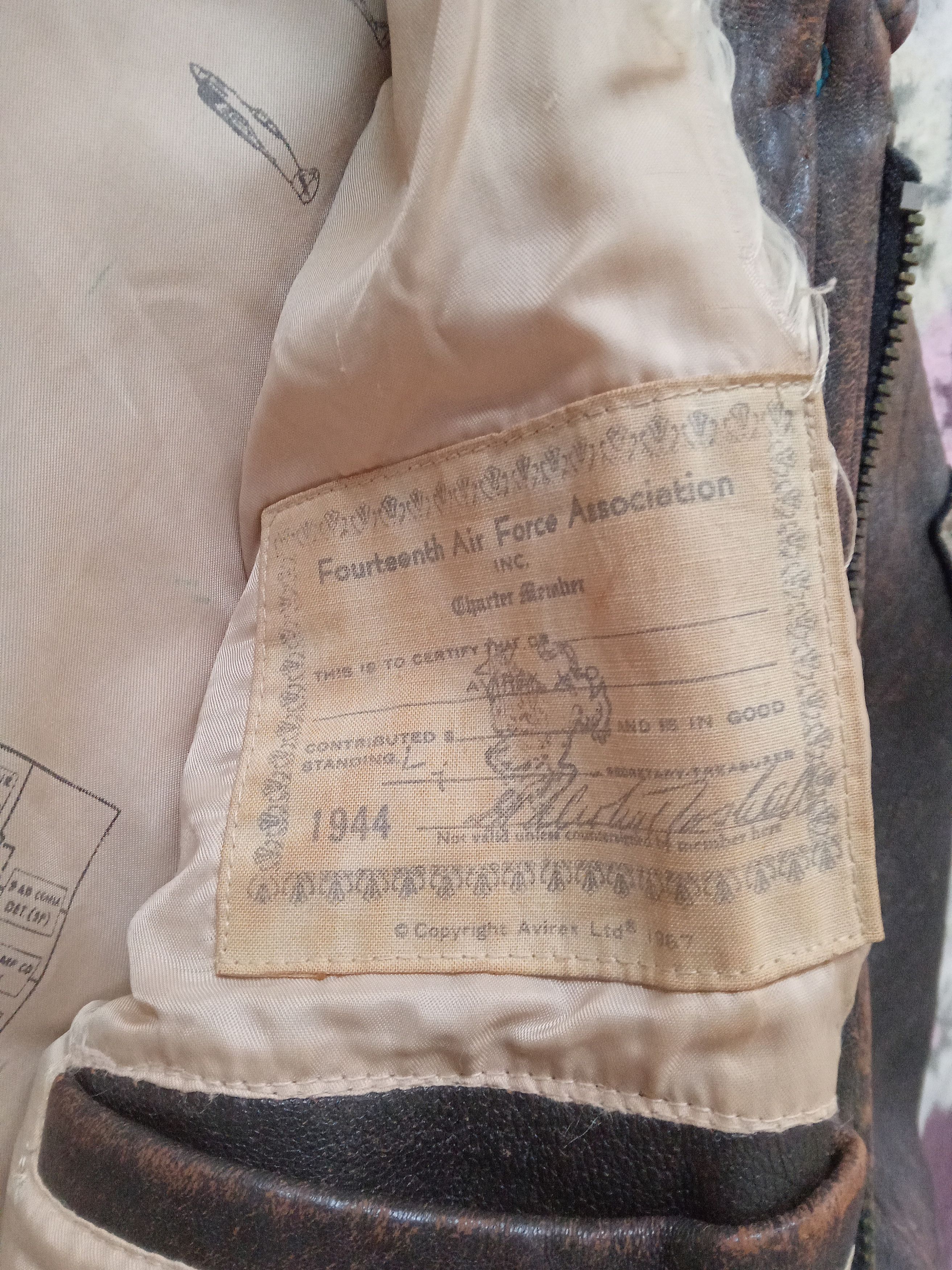 Avirex Avirex Flying Tigers Vintage Distressed Leather Jacket Size US M / EU 48-50 / 2 - 11 Thumbnail