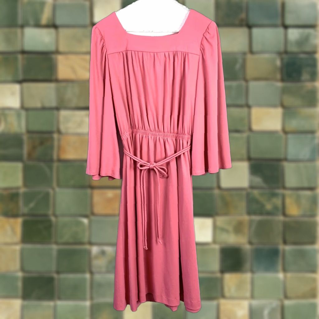 Pinko VINTAGE 70s Pink Polyester Secretary Fit Flare Dress Blouson Bell Sleeve 41.5" Length Chest 18.5" Waist 12" Unbranded Mens Womens Girls Boys Size XXL / US 16-18 / IT 52-54 - 1 Thumbnail