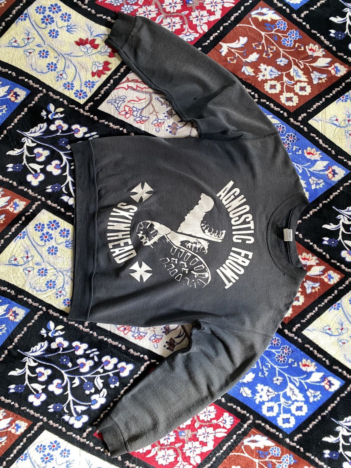 Band Tees 00s Agnostic Front Skinhead Sweatshirt Sunfaded Thrashed Size US M / EU 48-50 / 2 - 2 Thumbnail