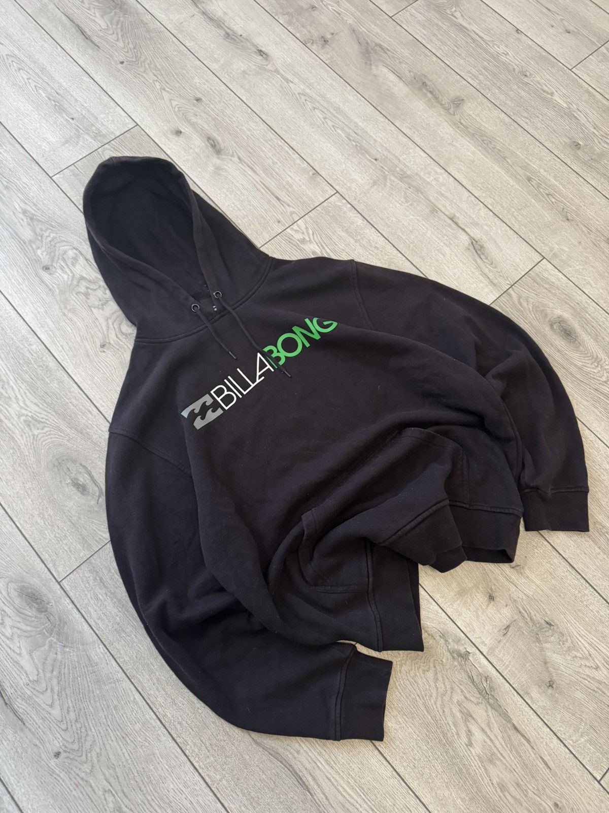 Billabong Vintage Billabong Y2K Hoodie Hype Big Logo Surf Japanesse Size US L / EU 52-54 / 3 - 1 Thumbnail