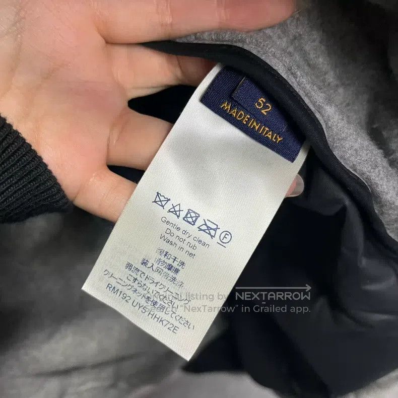 Louis Vuitton Louis Vuitton Grey Solid Embossed Full Graphic Printed Sta Size US L / EU 52-54 / 3 - 3 Thumbnail