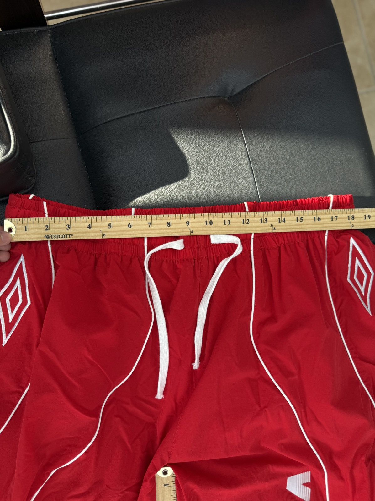 Vale Valley Red Baggy Shorts Brand New Size XXL (NEW) Size US 36 / EU 52 - 11 Thumbnail