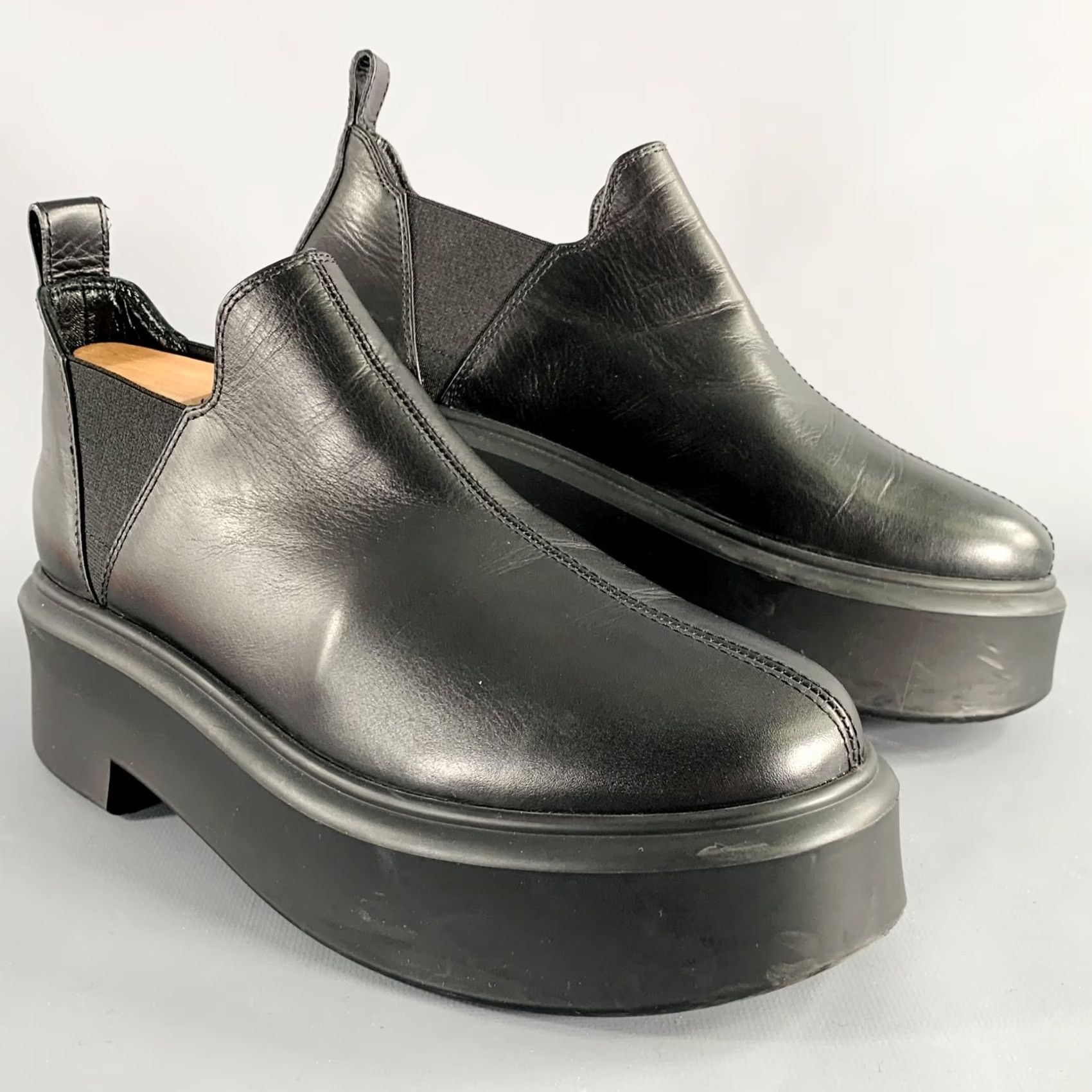 The Row THE ROW Black Leather Platform Chelsea Boots 7.5 Women Shoes Chelsea Platform Boots Women Leather Black 7.5 THE ROW Size US 8 / IT 38 - 2 Thumbnail