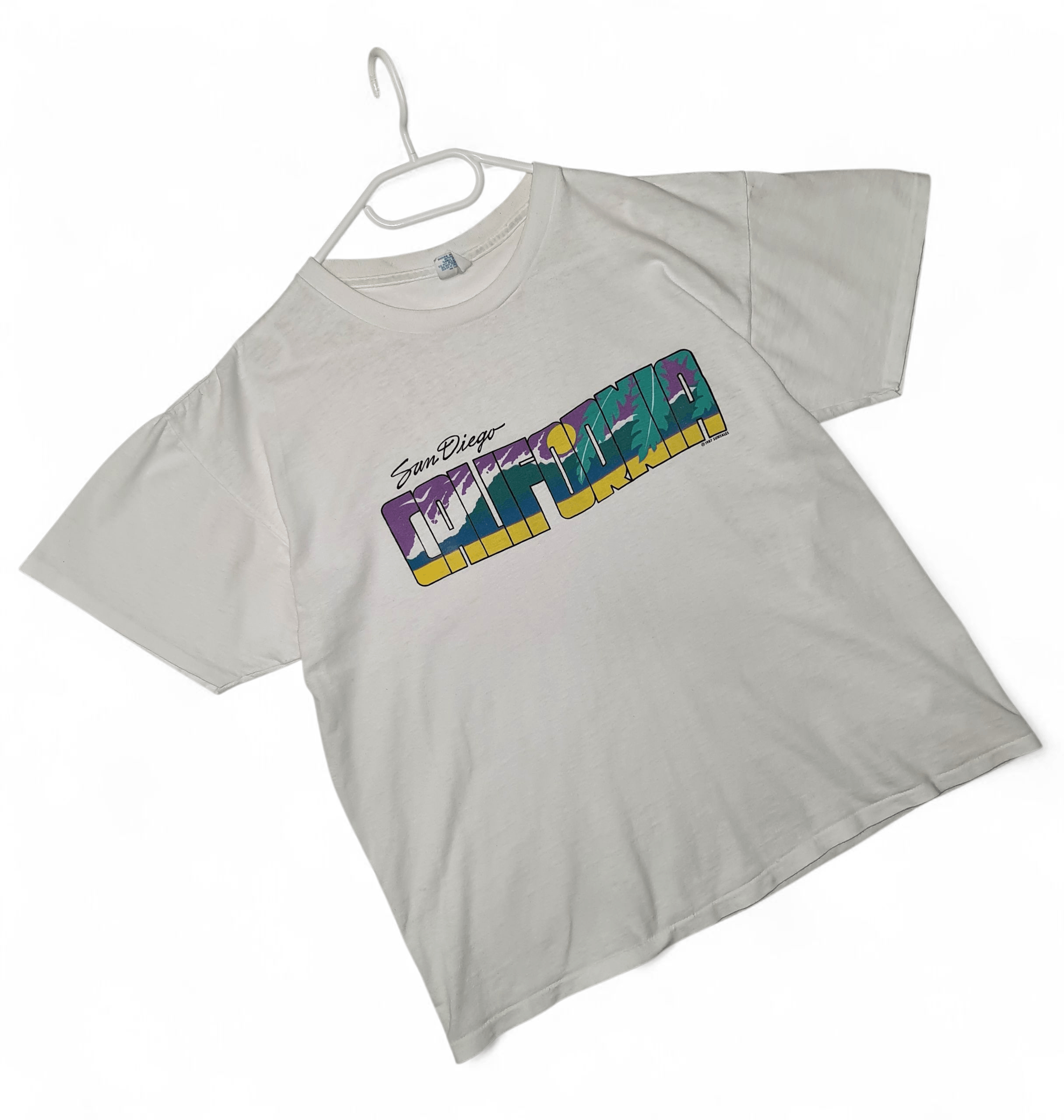 Vintage 80s Vintage California San Diego USA Box Fit tshirt Tee Size US L / EU 52-54 / 3 - 1 Thumbnail