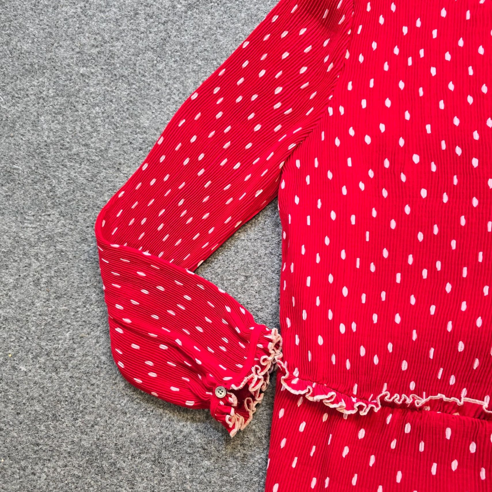 J.Crew J.CREW Blouse Womens Medium Red Polka Dot Pleated Long Sleeve Casual Holiday Career Shirts Size M / US 6-8 / IT 42-44 - 4 Thumbnail