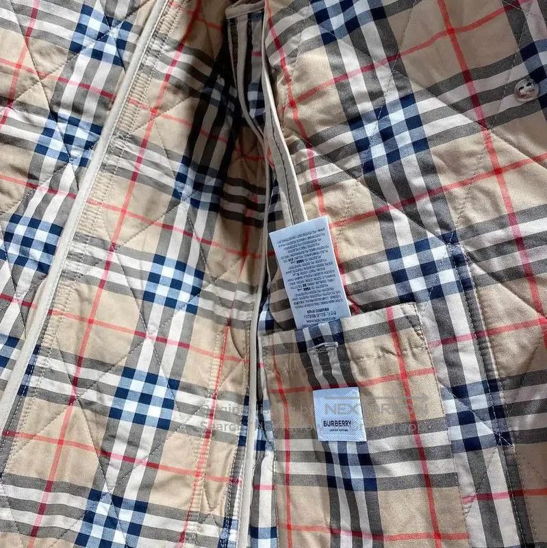 Burberry Burberry Quilted Beige Cotton Women's Jacket. Size L / US 10 / IT 46 - 6 Thumbnail