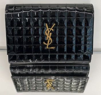 Saint Laurent Paris o1b1hav110425 Size: OS / Flap Pouch in Balck Size ONE SIZE - 2 Thumbnail