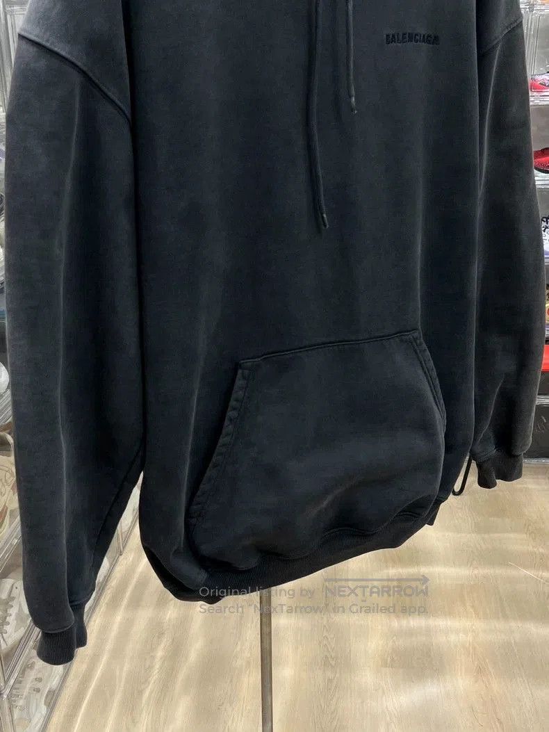 Balenciaga Balenciaga Distressed Embroidered Hoodie XS. Size US XS / EU 42 / 0 - 4 Thumbnail