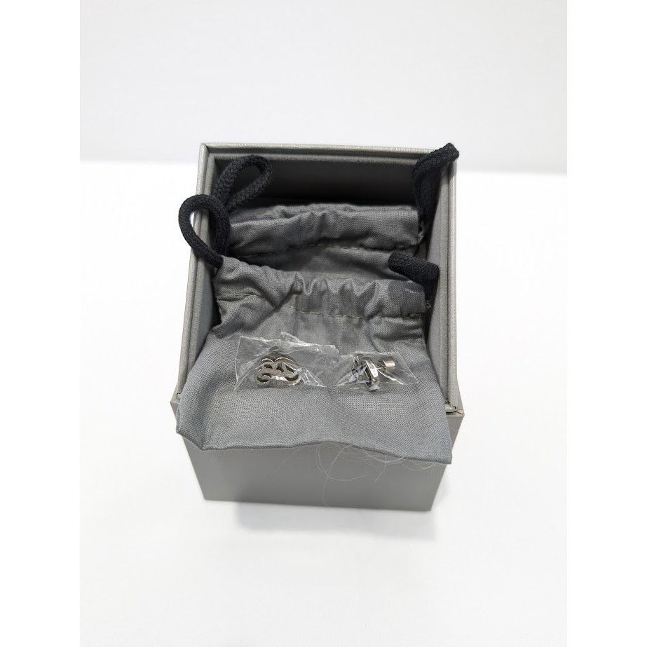 Balenciaga o1rshd1 Size: OS / B Logo Earrings in Silver Size ONE SIZE - 6 Thumbnail