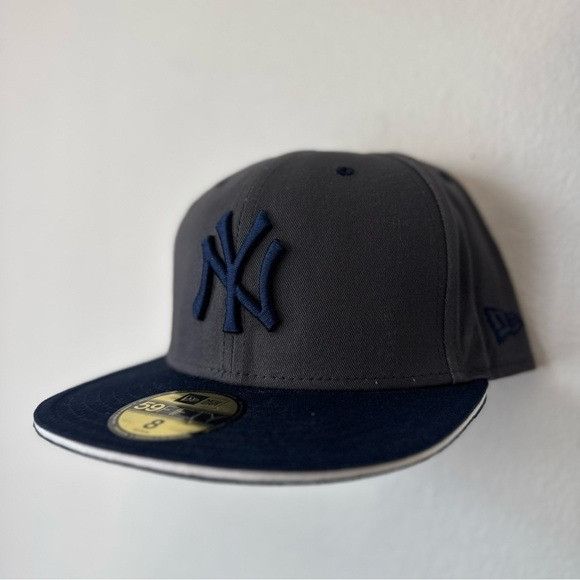 New Era NEW NEW YORK YANKEES NEW ERA 59fifty FITTED SZ 8 FLATBILL Size ONE SIZE - 3 Thumbnail