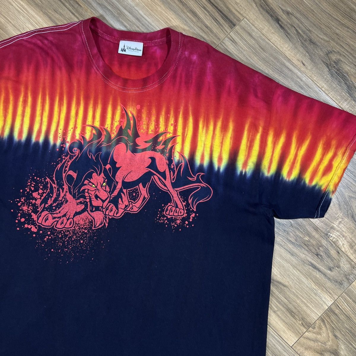 Disney Early 2000s Red & blue tie dye Disney villains scar Size US L / EU 52-54 / 3 - 2 Thumbnail