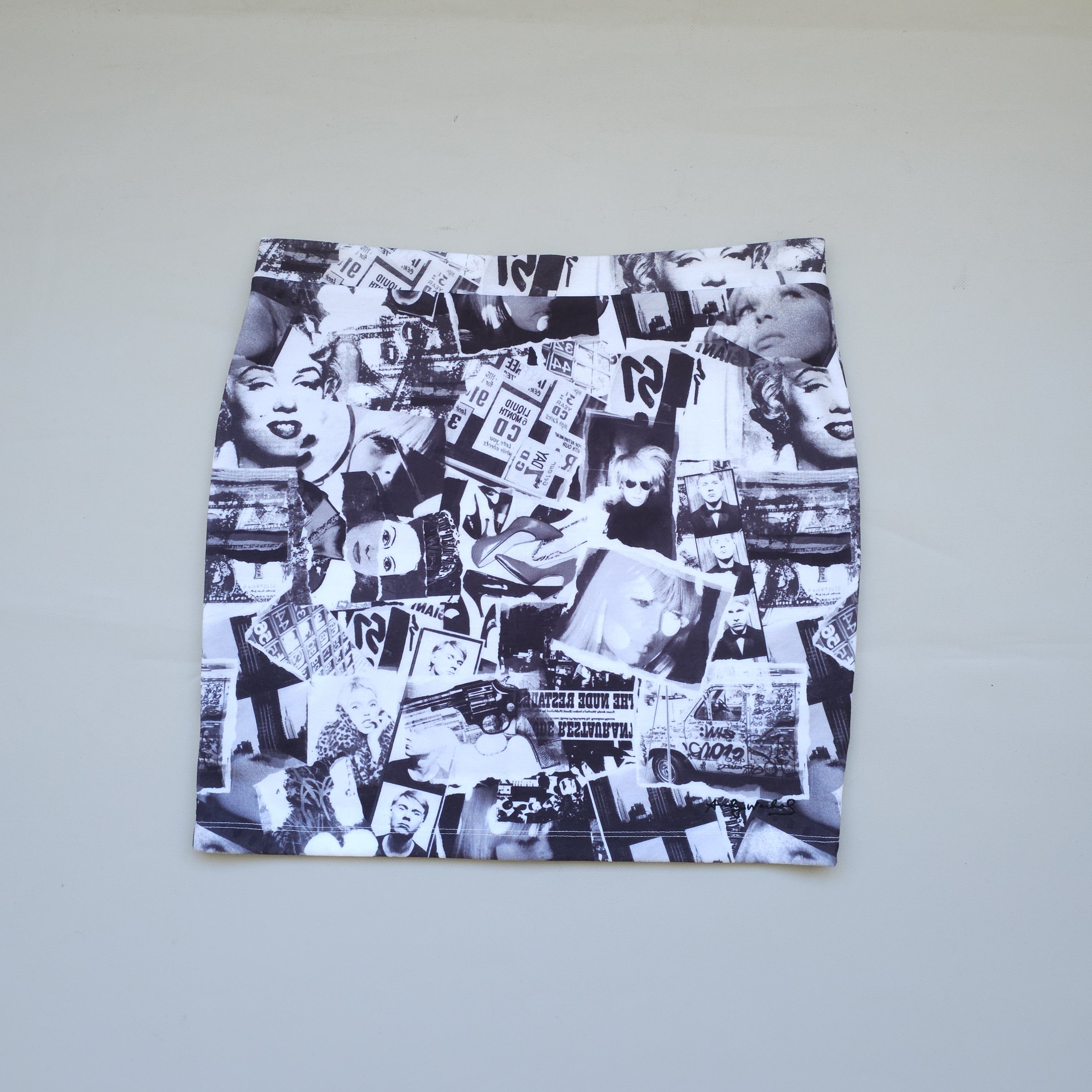 Andy Warhol Andy Warhol by Pepe Jeans Mini Skirt Printed Retro L (W31) Size 34" / US 12 / IT 48 - 1 Thumbnail