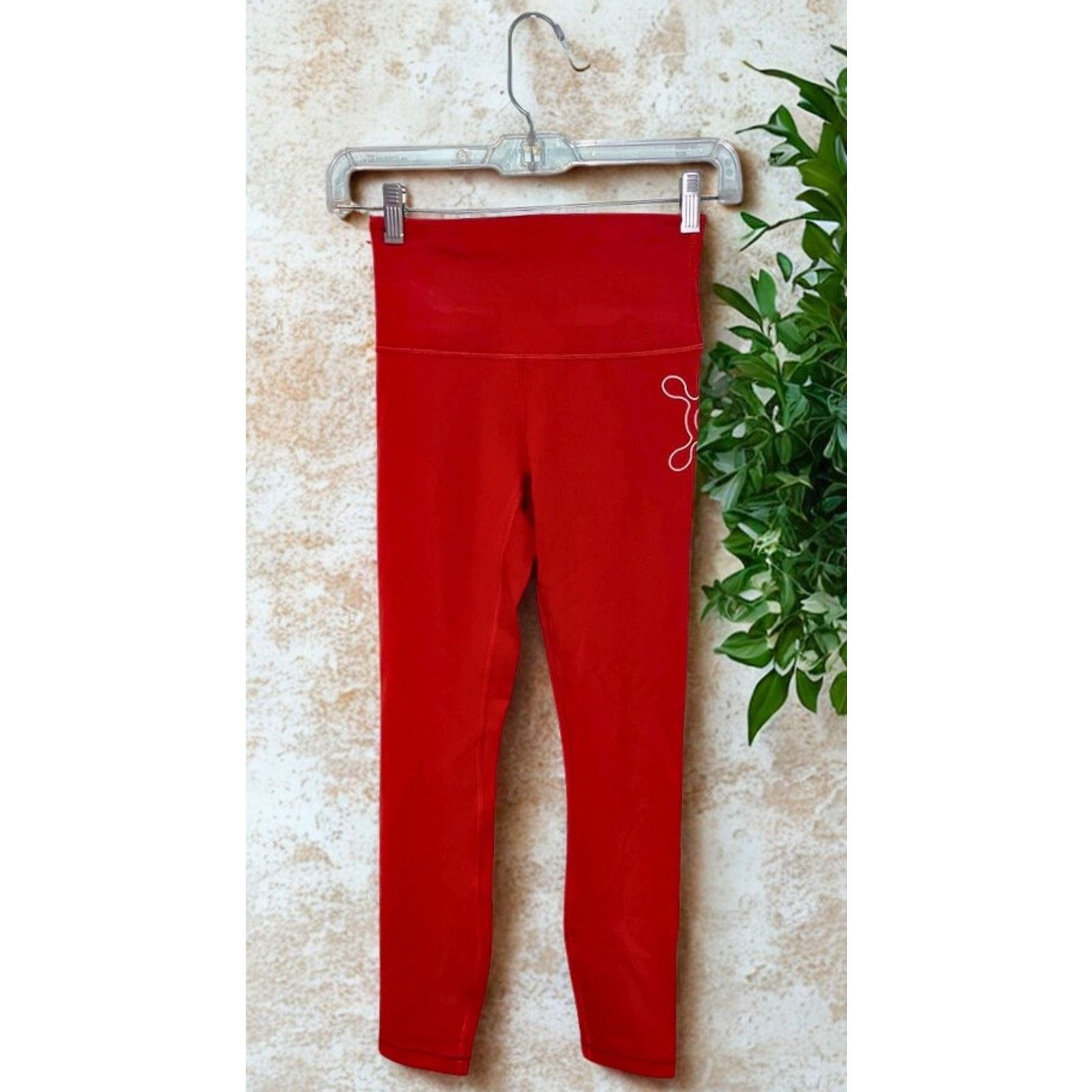 Lululemon Lululemon x Orangetheory Wunder Train HR Tight 25” Size 4 Size 27" / US 4 / IT 40 - 7 Thumbnail