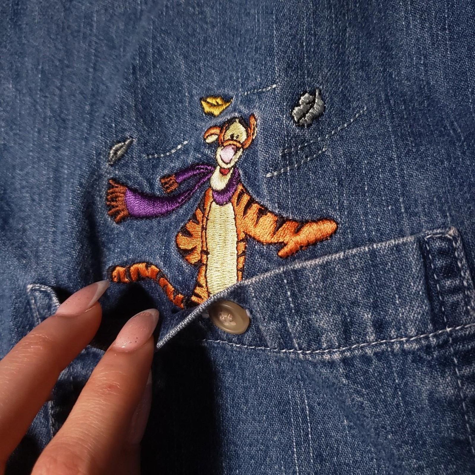 Disney Vintage Disney Winnie the Pooh Denim Button down Mens Large Size US L / EU 52-54 / 3 - 5 Thumbnail