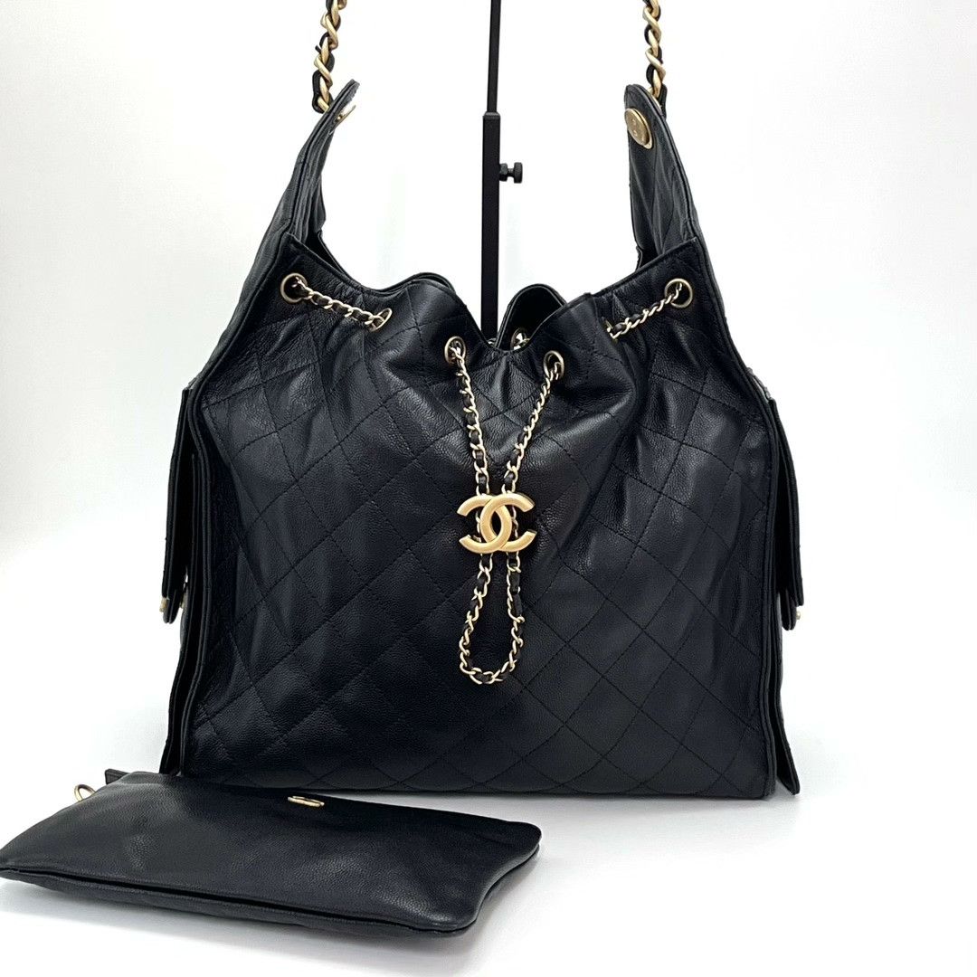 Chanel Pre-loved Bag Very good condition Size ONE SIZE - 1 Thumbnail