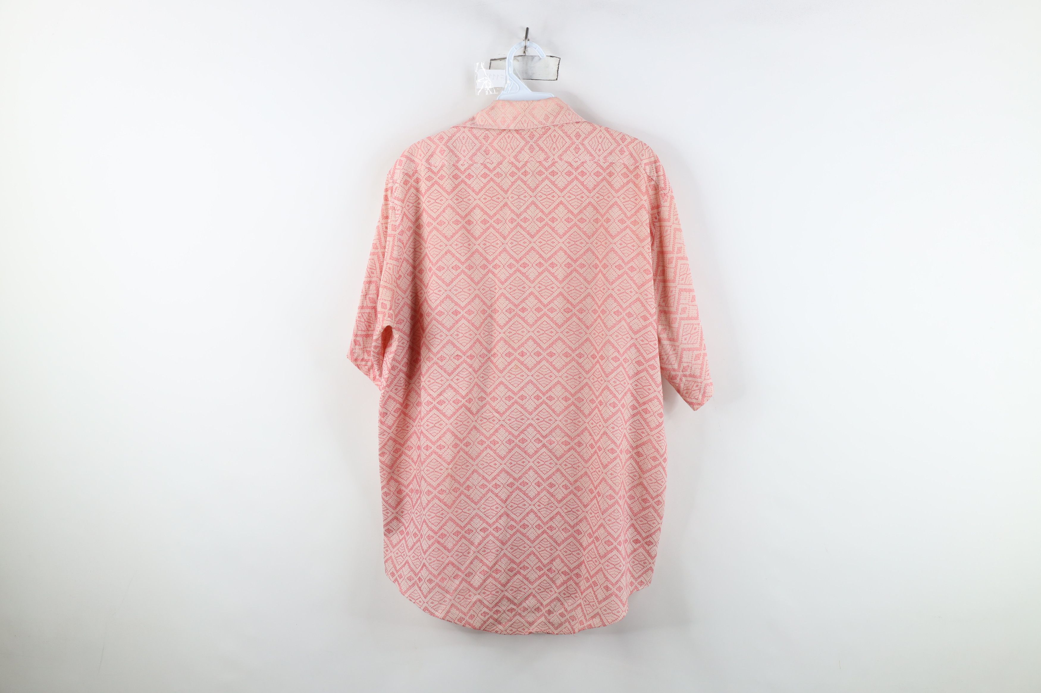 Vintage Vintage 60s Macys Geometric Collared Button Shirt Pink USA Size US XL / EU 56 / 4 - 13 Thumbnail