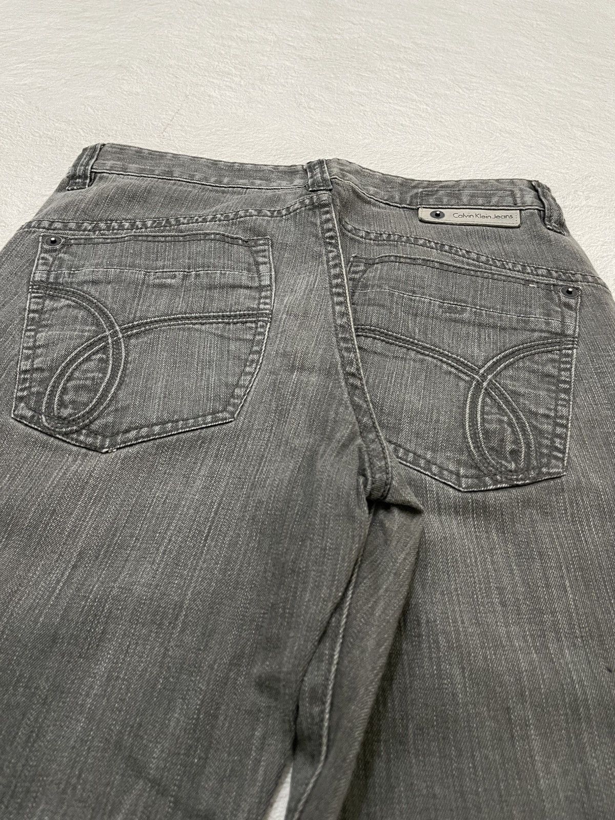 Le Grande Bleu (L.G.B.) Calvin Klein Jeans Gray Denim Pants Straight Leg Y2K Style Size US 29 - 6 Thumbnail