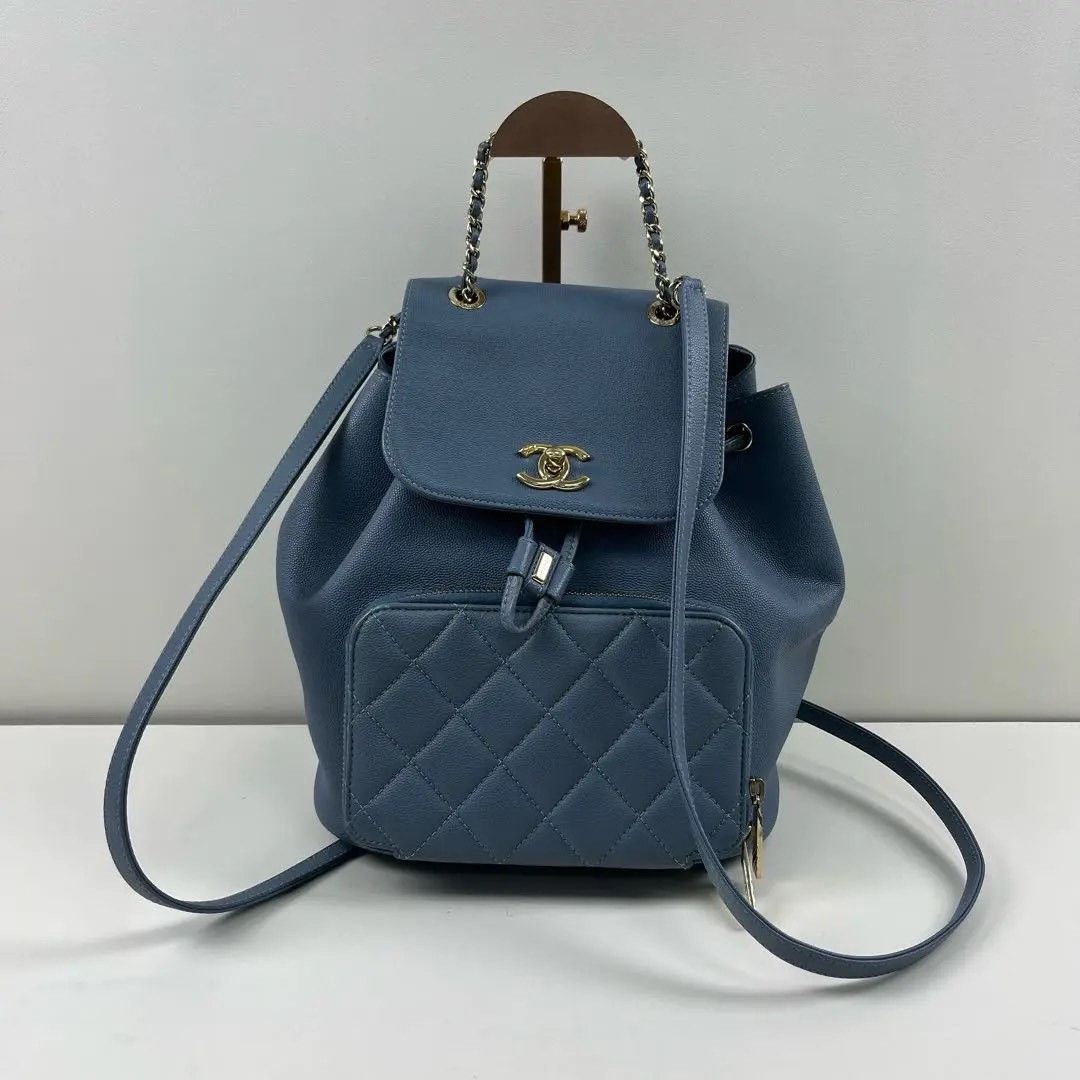 Chanel Pre-loved Bag Very good condition Size ONE SIZE - 1 Thumbnail