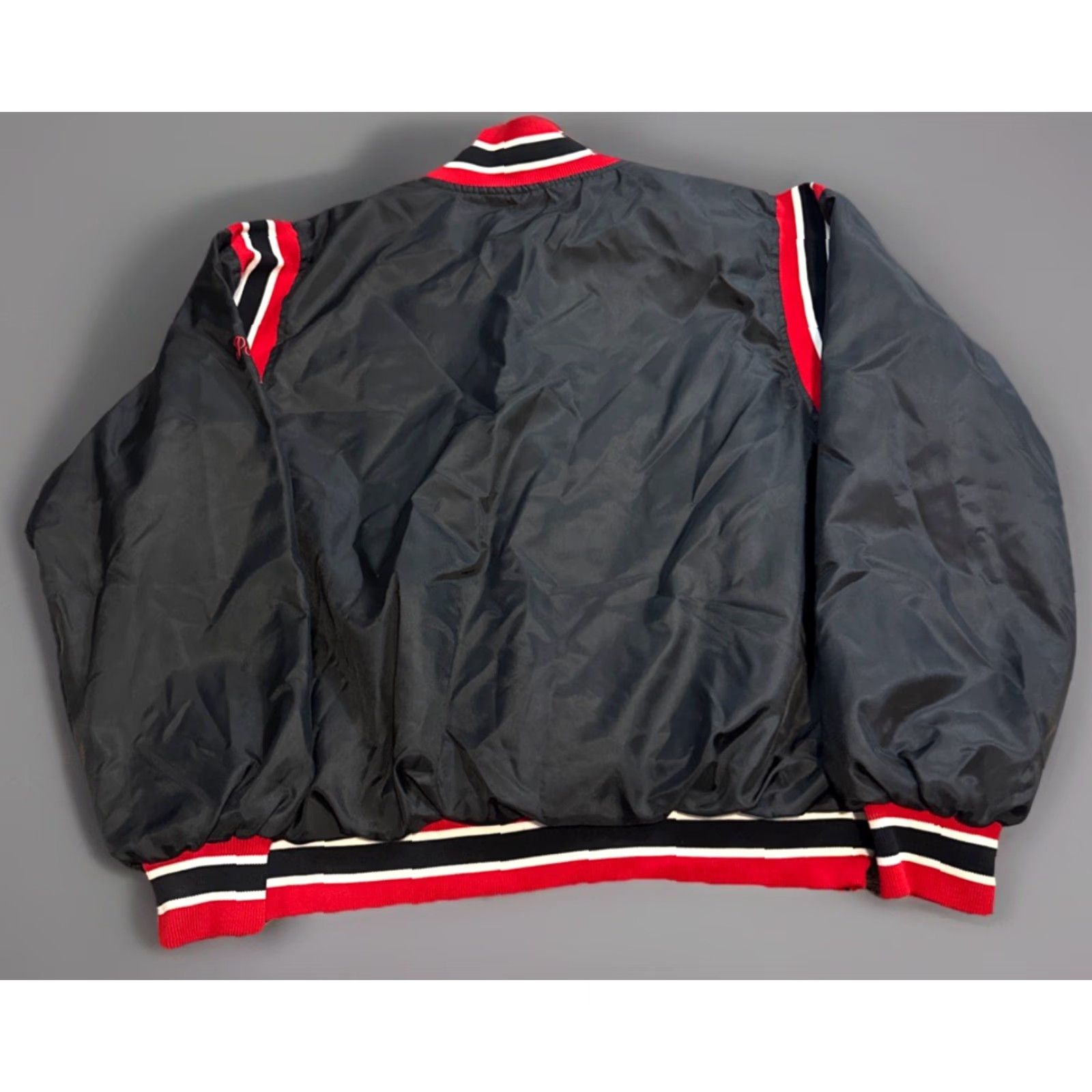 Vintage VINTAGE North Andover Mass Knights Black Red Windbreaker Pullover Jacket Men's Large Black Red Jacket windbreaker Birdie NYLON Size US L / EU 52-54 / 3 - 2 Thumbnail