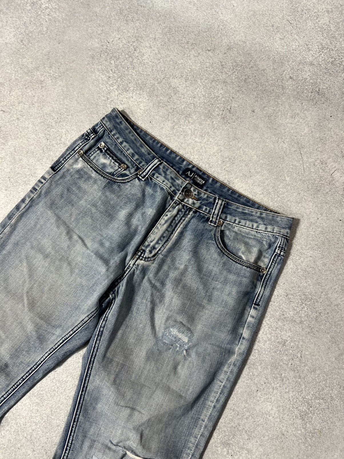 Armani Vintage Armani Jeans Big Logo Denim Pants size 36 L Size US 36 / EU 52 - 5 Thumbnail