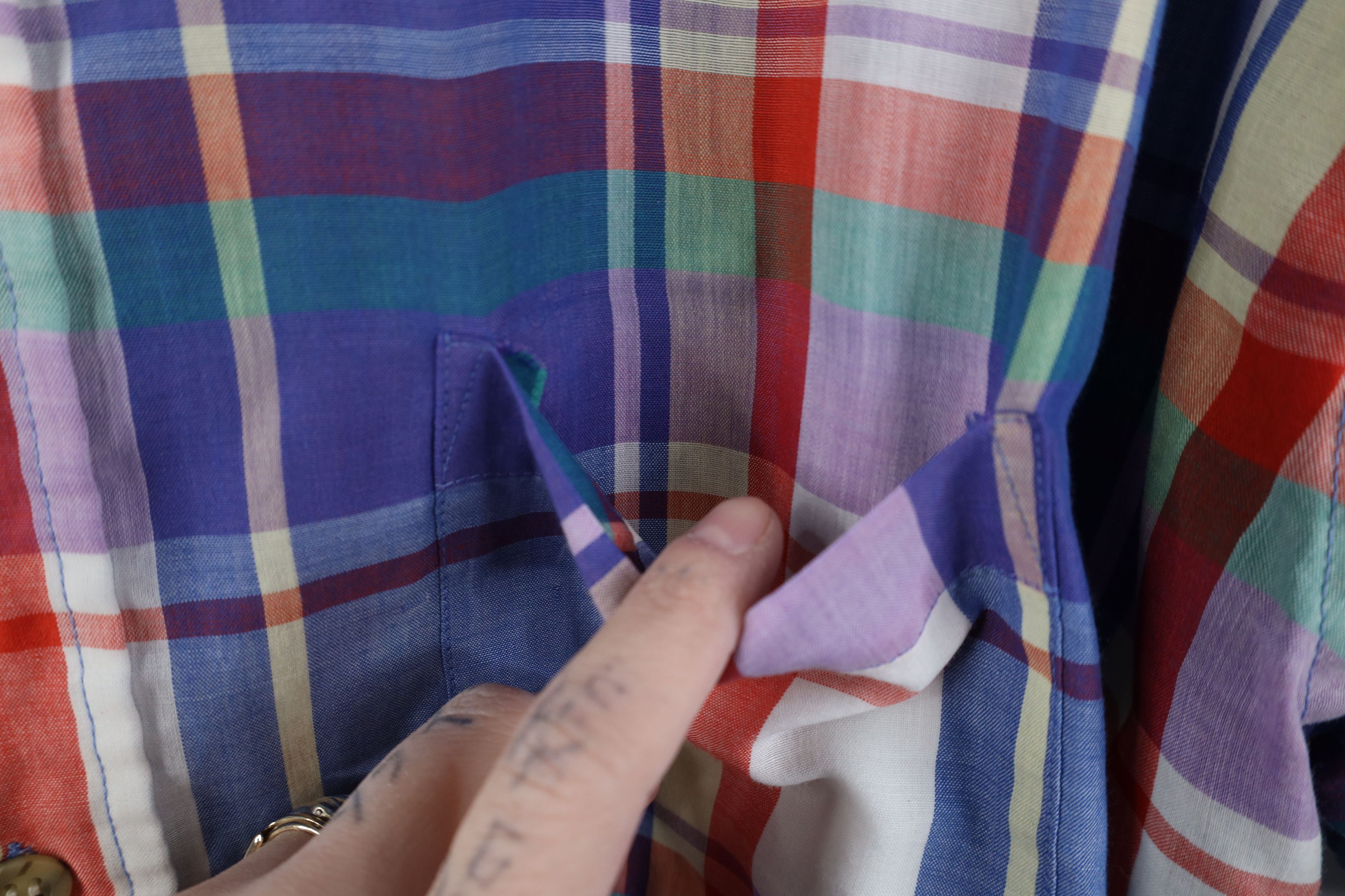 Vintage Vintage 90s Streetwear Madras Collared Button Down Shirt Size US XL / EU 56 / 4 - 6 Thumbnail