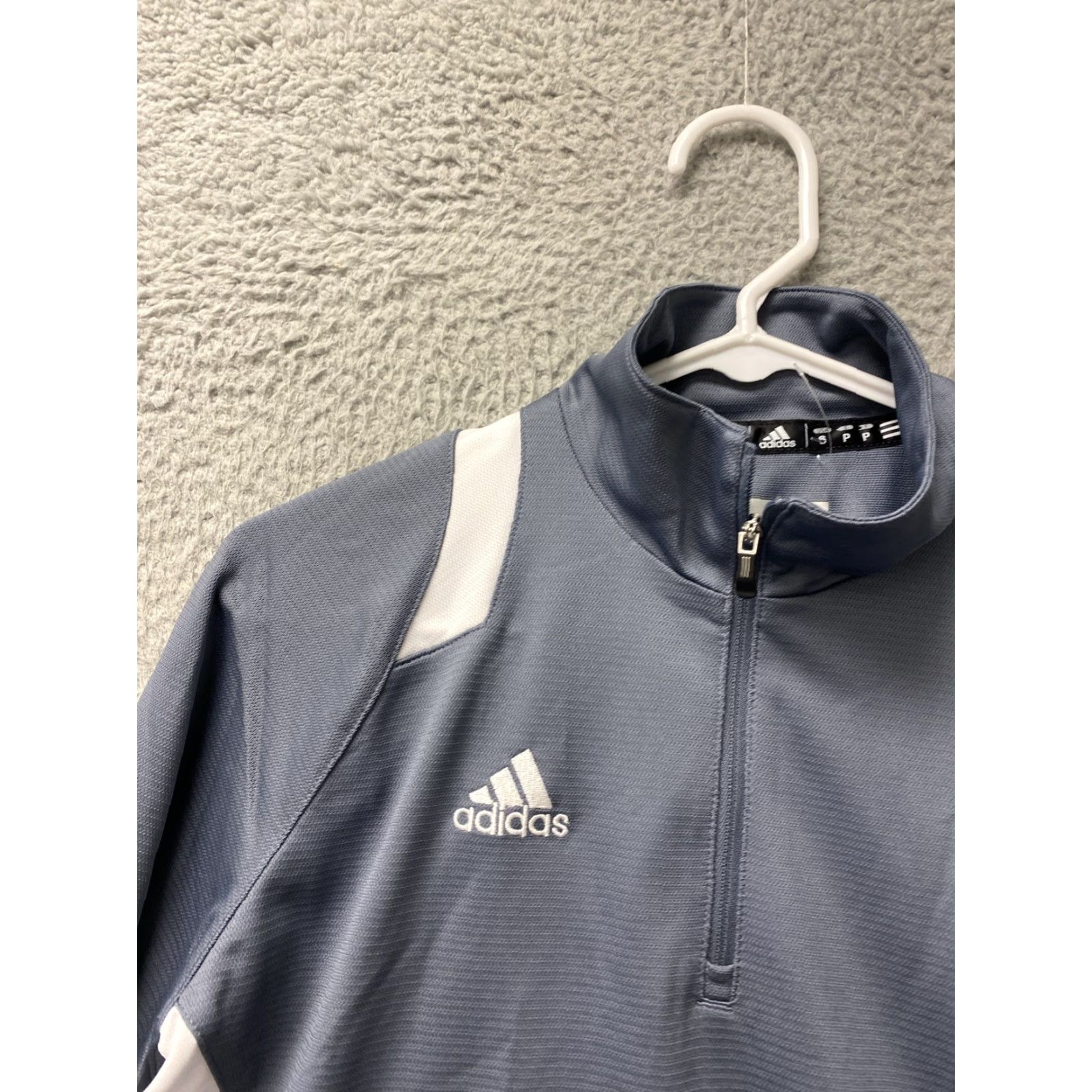Adidas ADIDAS SWEATSHIRT 1/4 ZIP Gray Size S Adult Womens Pullover Long Sleeve Zip Pockets NWOT Size S / US 4 / IT 40 - 2 Thumbnail