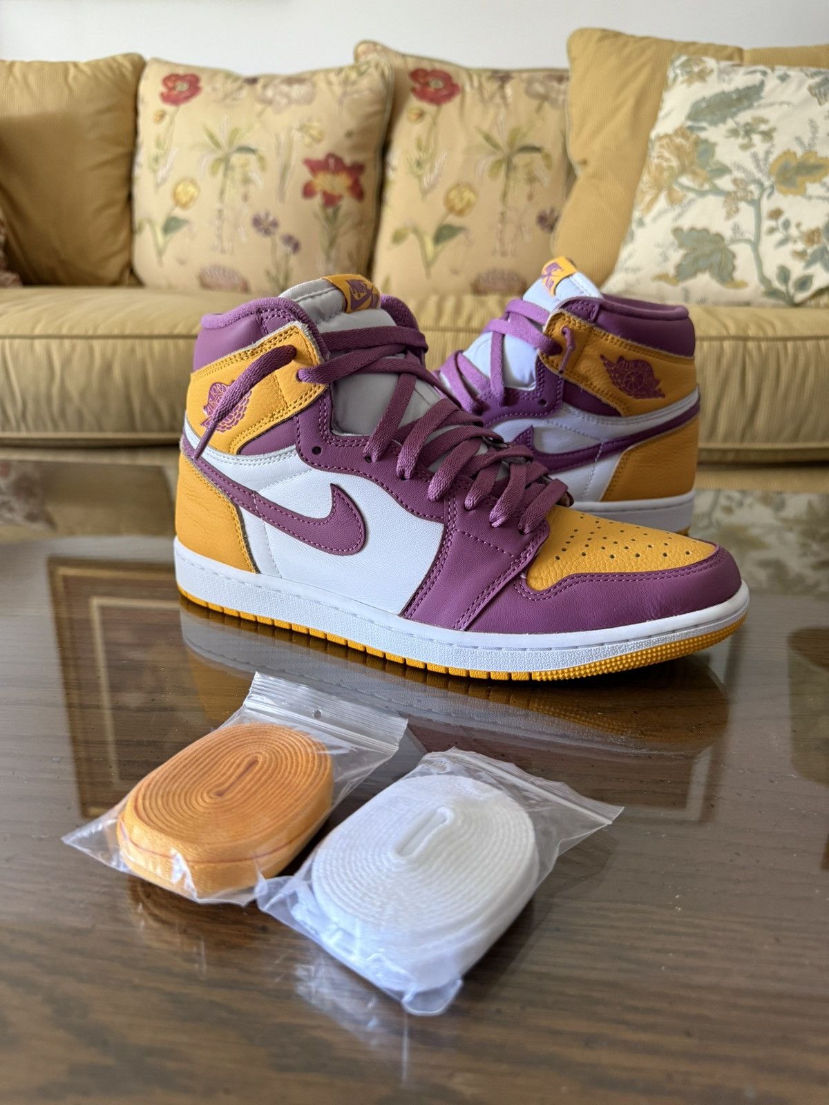 Jordan Brand Jordan 1 high “brotherhood” mauve/ yellow mens 8.5 sneakers Size US 8.5 / EU 41-42 - 1 Thumbnail
