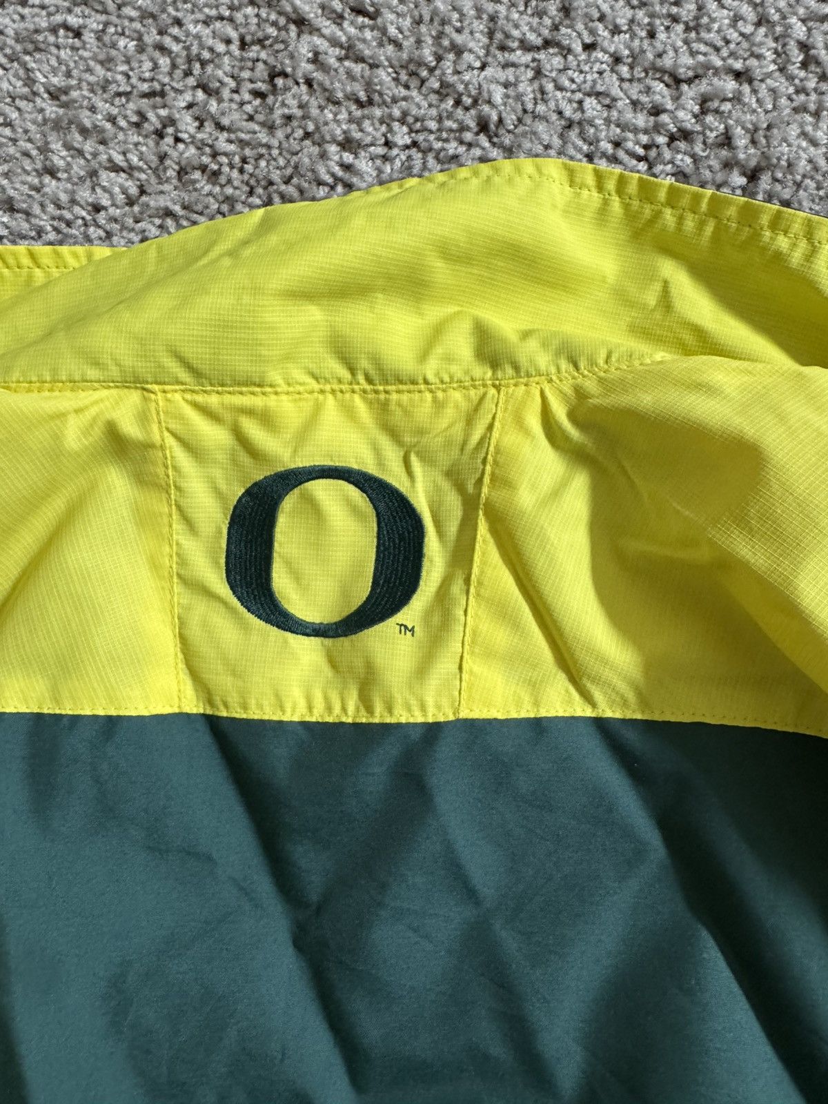 Nike Vintage Nike University of Oregon Ducks Windbreaker Jacket Size US XL / EU 56 / 4 - 4 Thumbnail