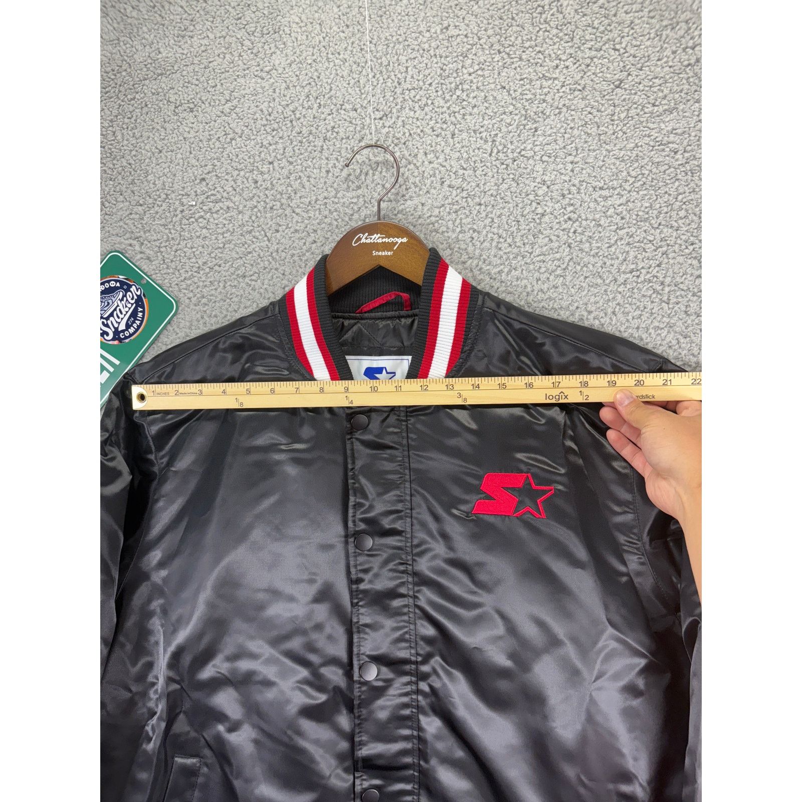 NFL Starter Retro Satin Varsity Bomber Jacket Mens 2XL Black Red Size US XXL / EU 58 / 5 - 3 Thumbnail