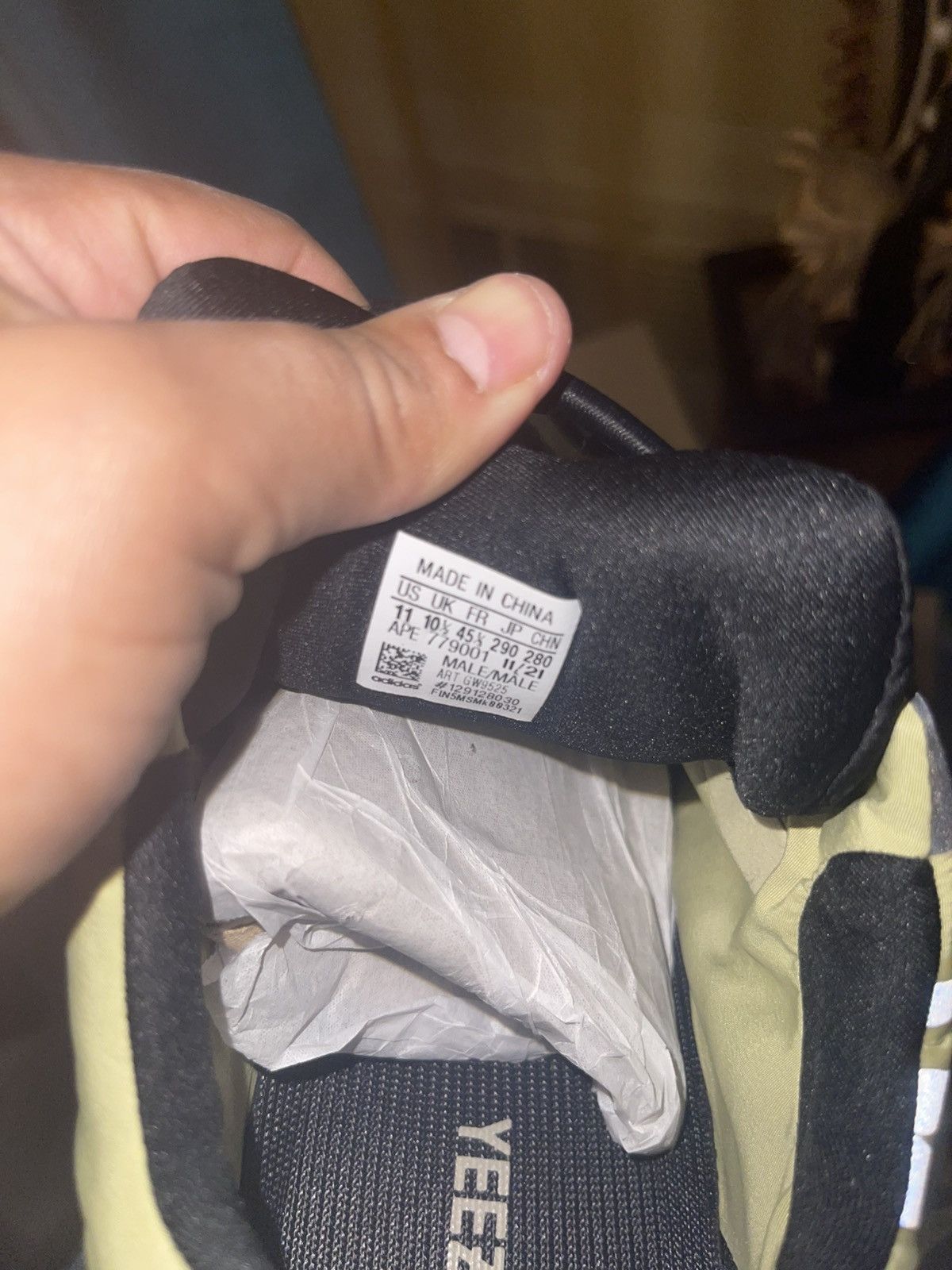 Yeezy Yeezy 700 mnvn resin Size US 11 / EU 44 - 9 Thumbnail