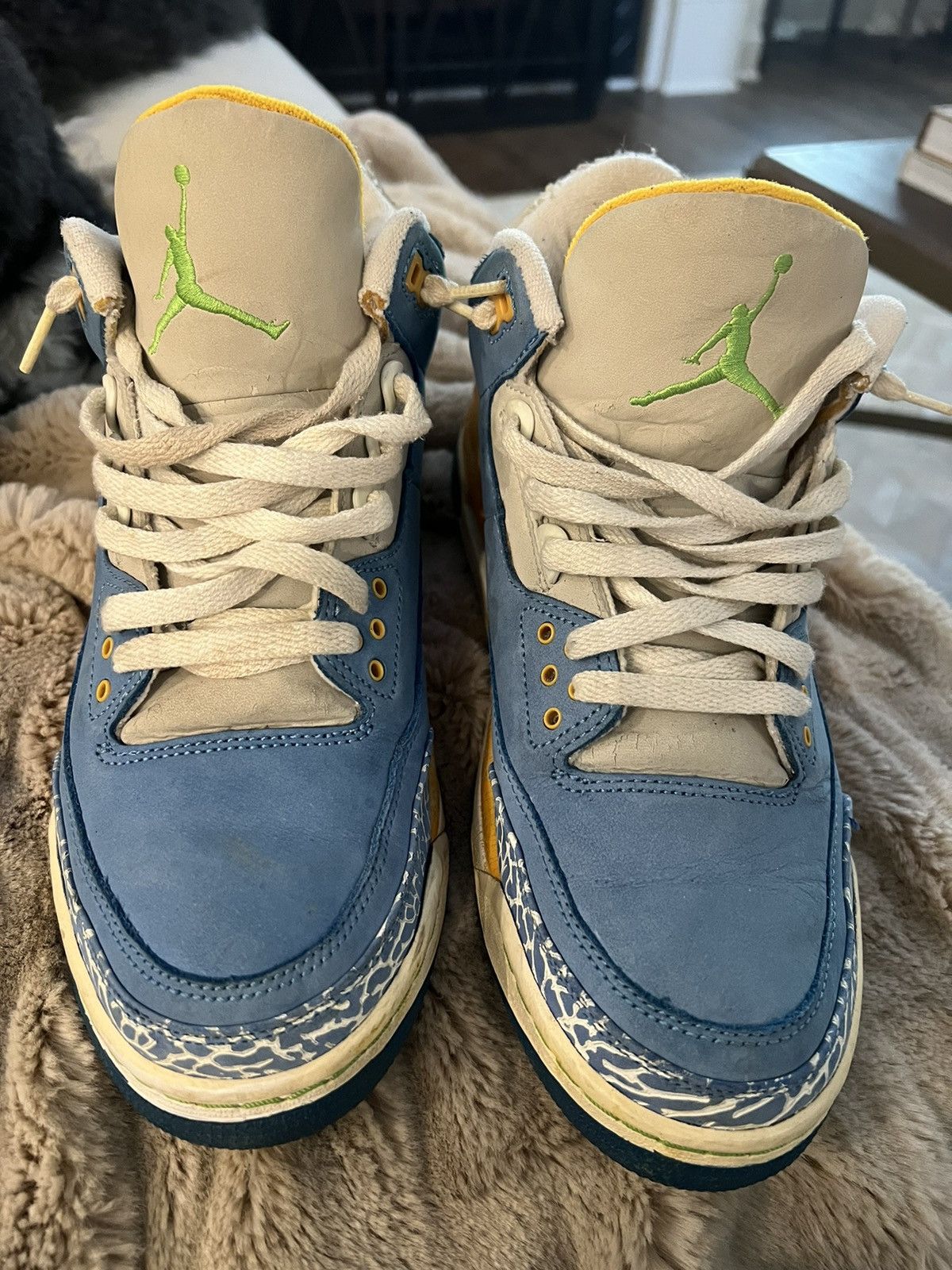 Jordan Brand Yellow and Blue Jordan’s Size US 10 / EU 43 - 1 Thumbnail