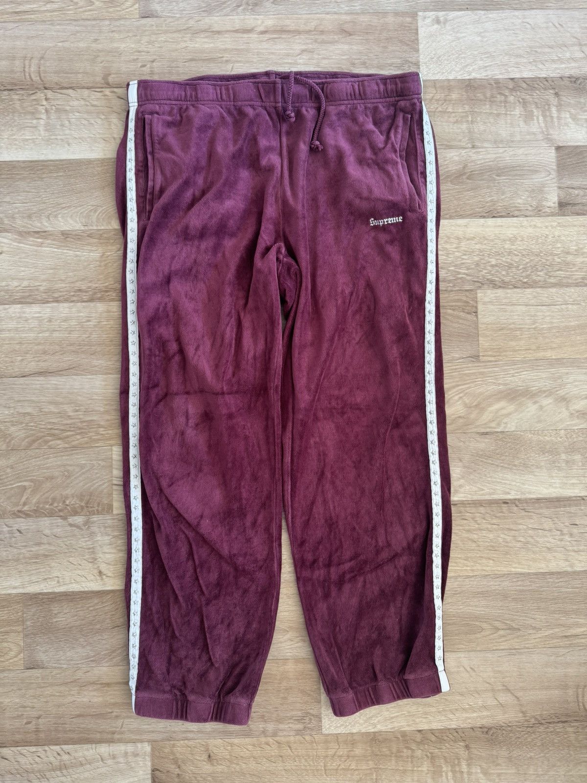 Supreme Supreme Burgundy fleece sweatpants Size US 32 / EU 48 - 1 Thumbnail
