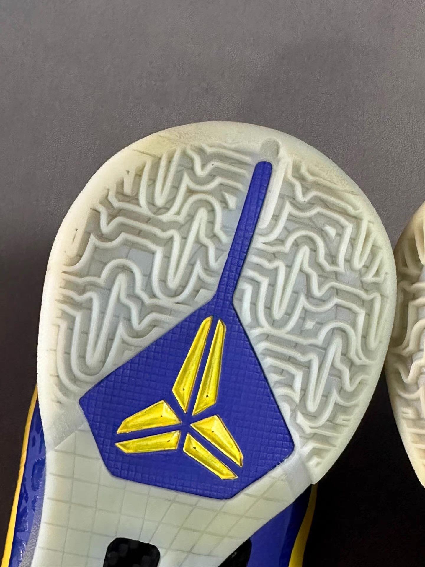 Nike Nike Kobe 5 Protro 5 Rings Ｑ20 Size US 8.5 / EU 41-42 - 6 Thumbnail