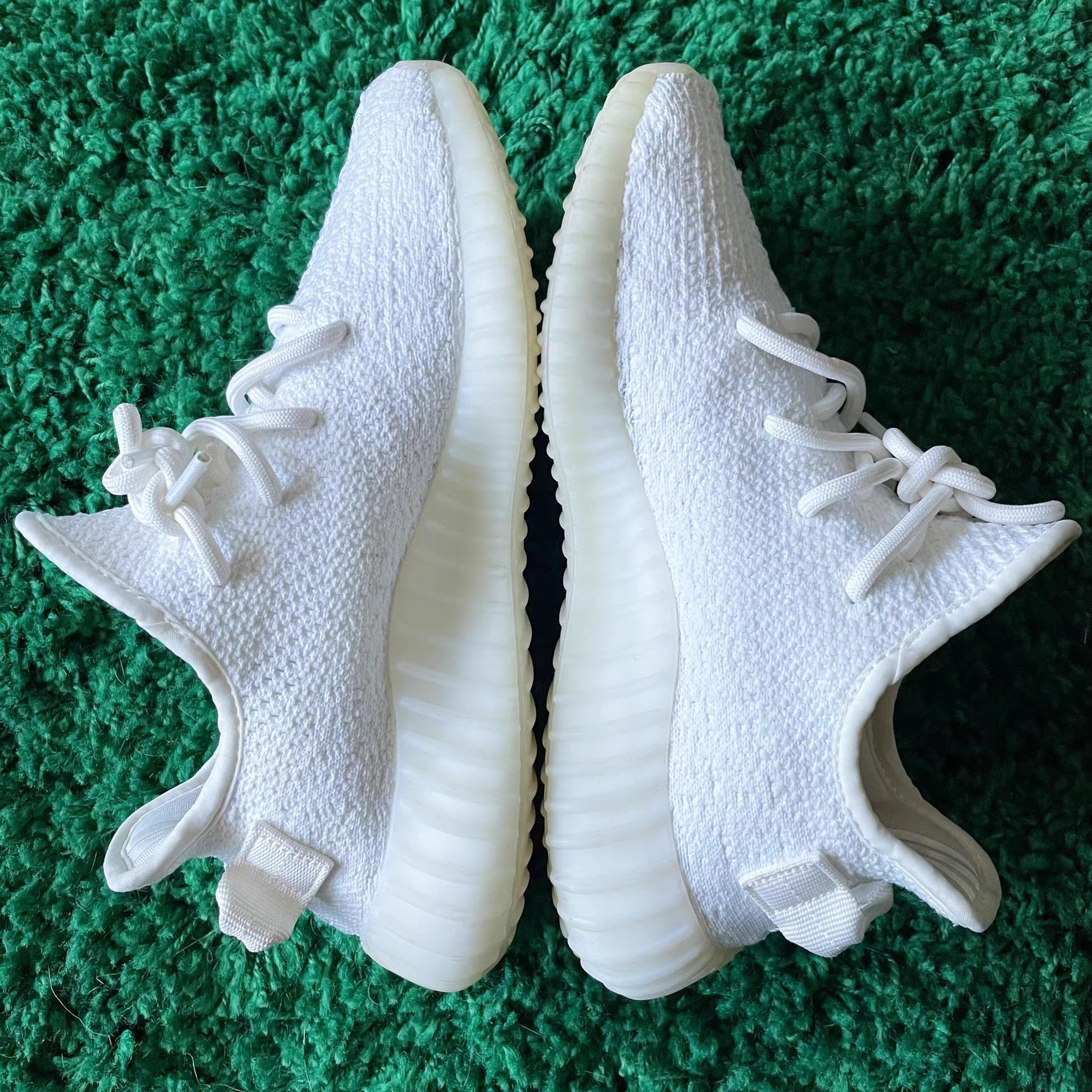 Yeezy Yeezy 350 Triple White Sneakers Size US 7 / IT 37 - 4 Thumbnail