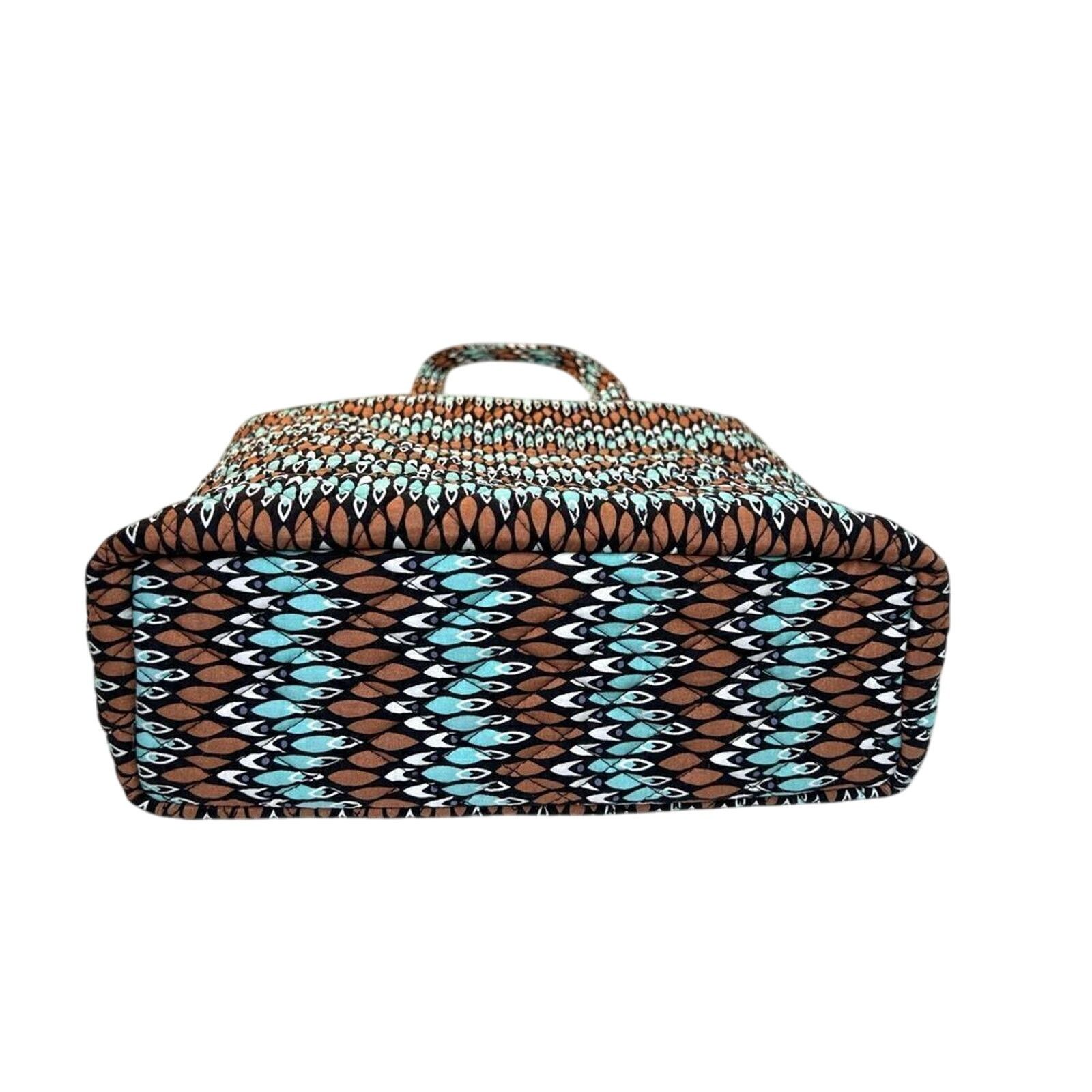Vera Bradley Vera Bradley Quilted "Sierra Stream" Medium Vera Tote Bag Size ONE SIZE - 5 Thumbnail