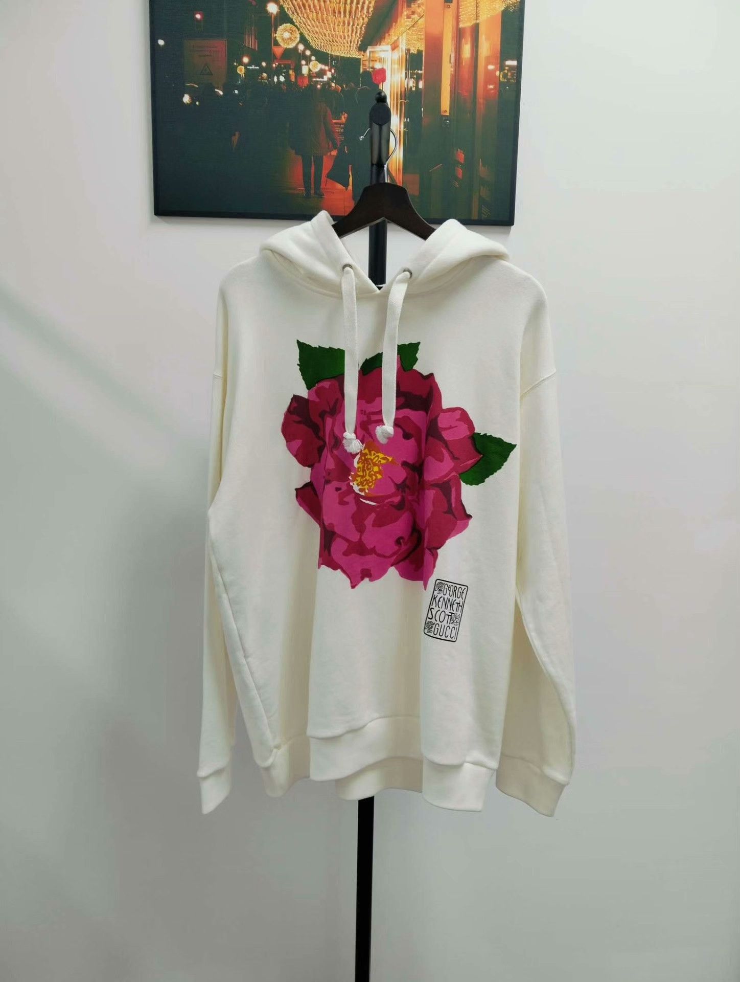 Gucci Gucci White Hoodie M Women Size M / US 6-8 / IT 42-44 - 1 Thumbnail