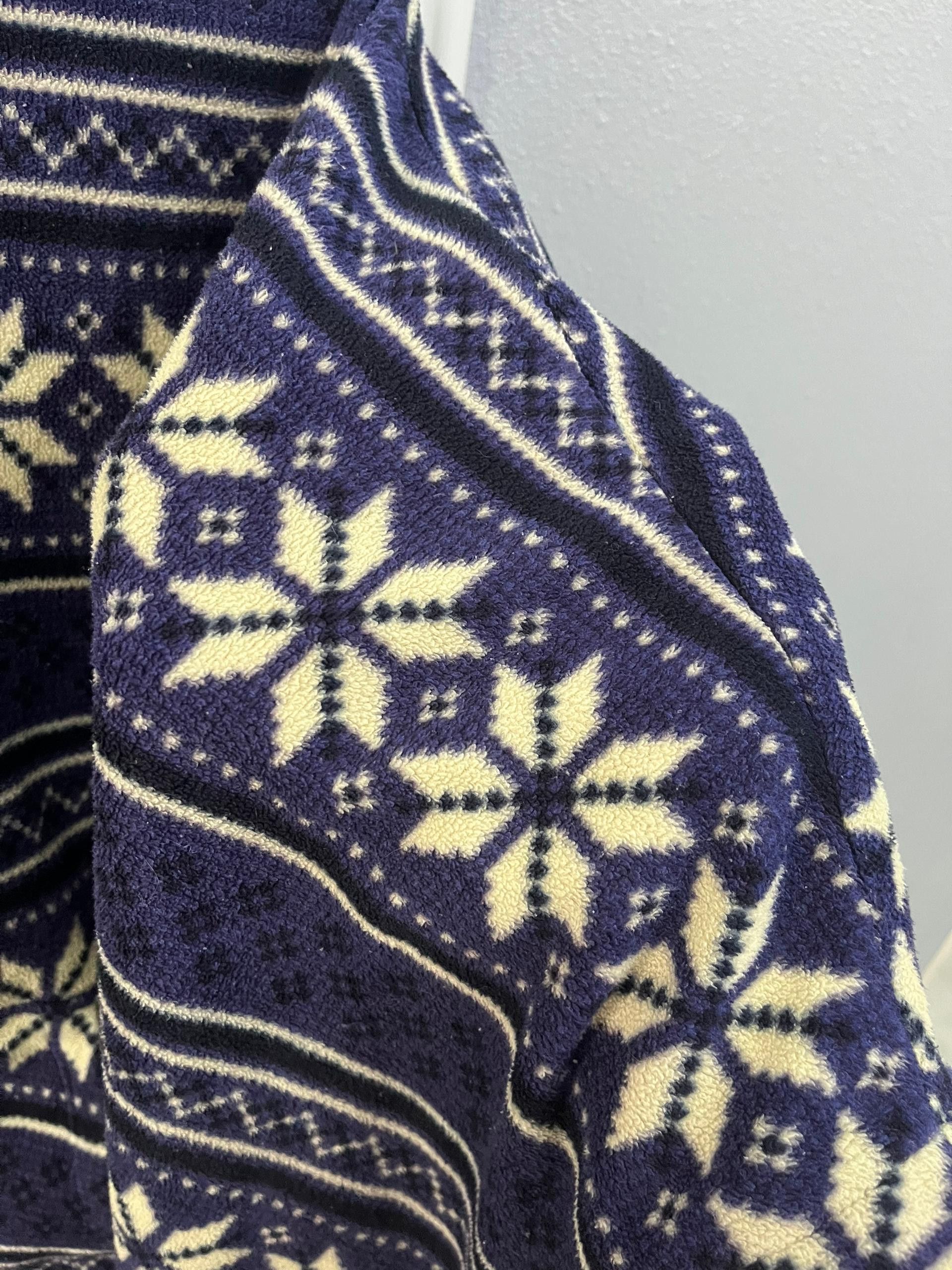 Uniqlo Uniqlo Fair Isle Caped Hoodie Poncho Fleece Size ONE SIZE - 6 Thumbnail