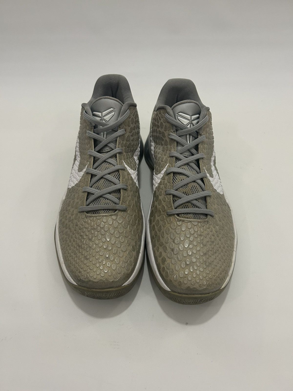Nike Nike Kobe VI “Metallic Silver” Size US 12 / EU 45 - 2 Thumbnail