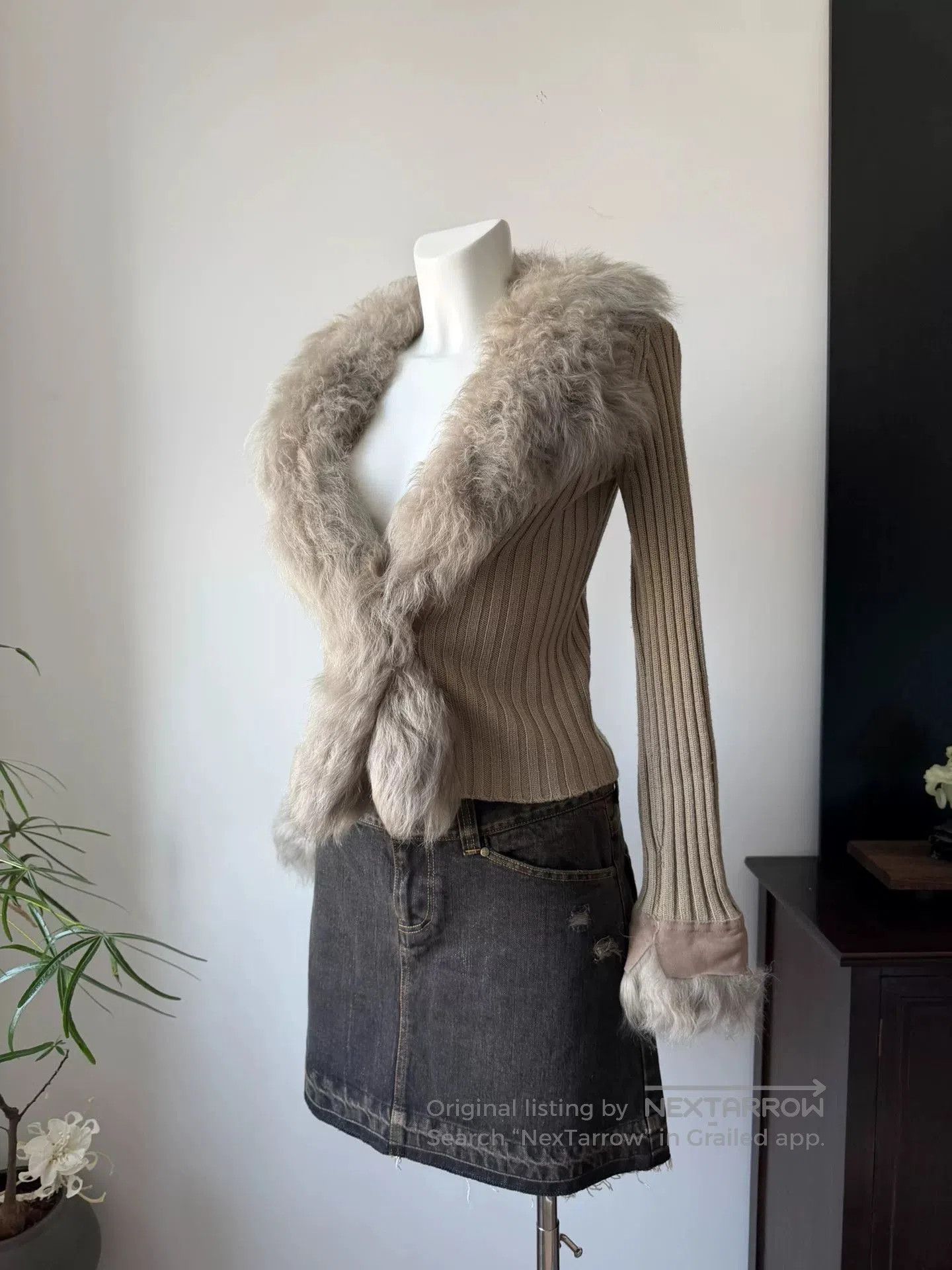 BRAHMIN Brahmin Camel Gray Fur Collar Wool Cardigan. Size M / US 6-8 / IT 42-44 - 3 Thumbnail