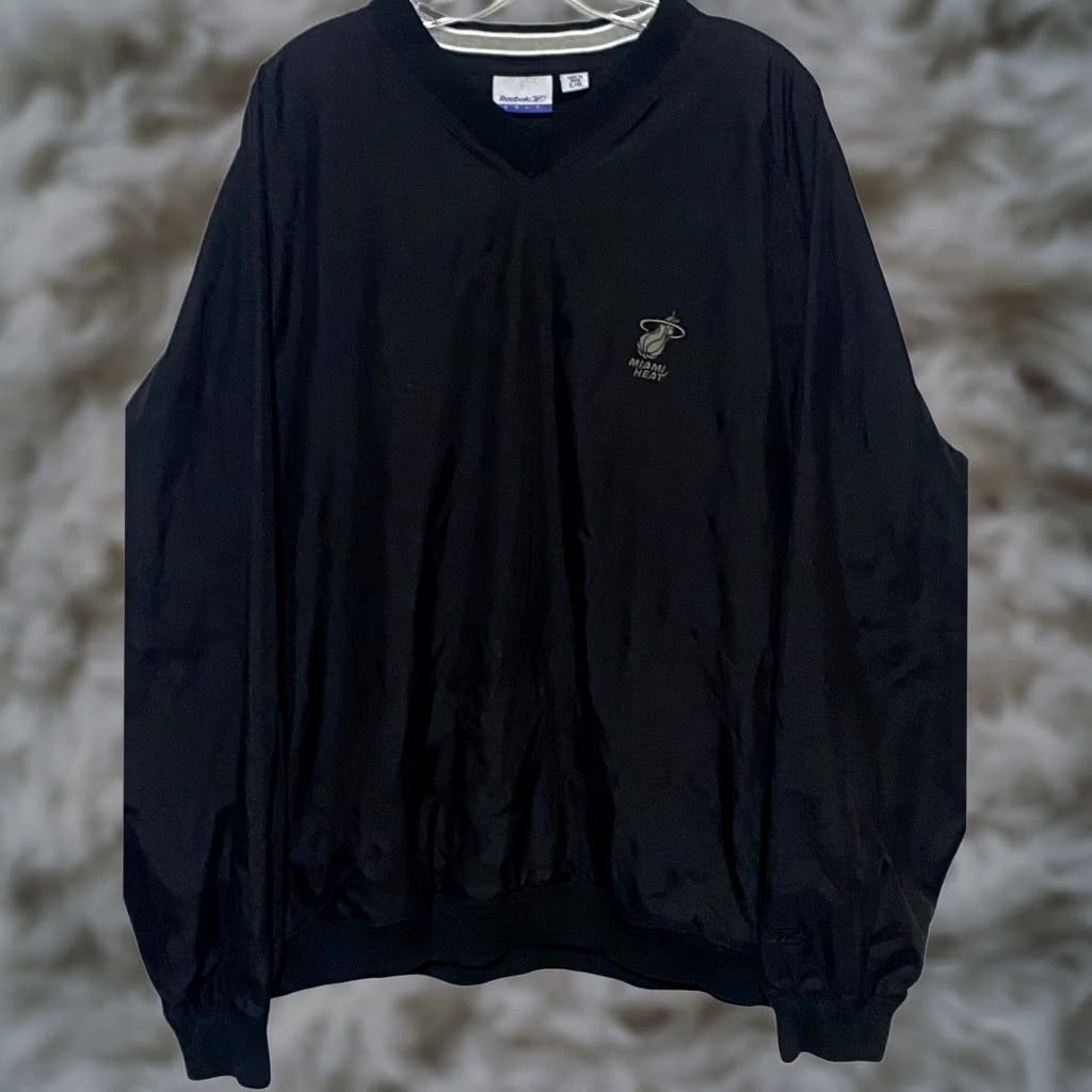 Reebok VINTAGE Reebok Miami Heat Pullover Windbreaker Shirt Mens L Black V-Neck Athleisure Streetwear Fashion Size US L / EU 52-54 / 3 - 1 Thumbnail