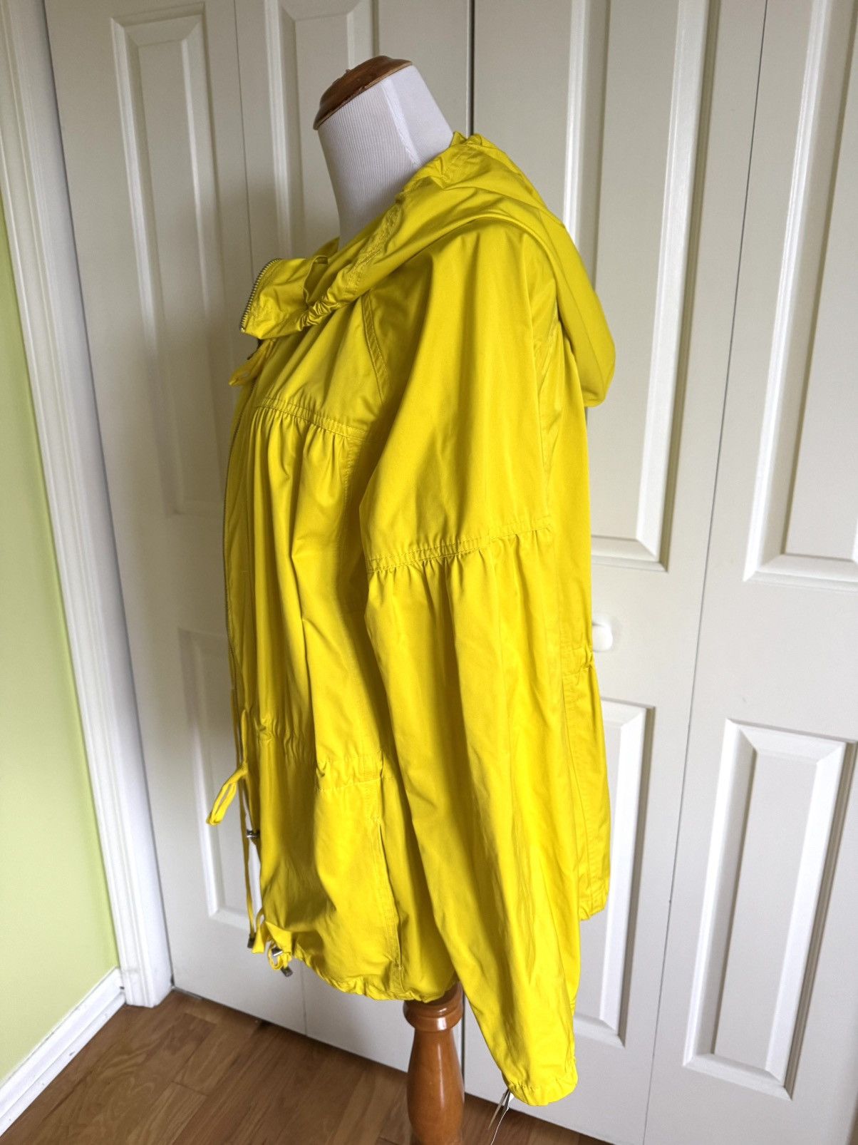 Liz Claiborne LIZ CLAIBORNE Yellow Hooded Rain Jacket XL NWT $129 Size XL / US 12-14 / IT 48-50 - 4 Thumbnail