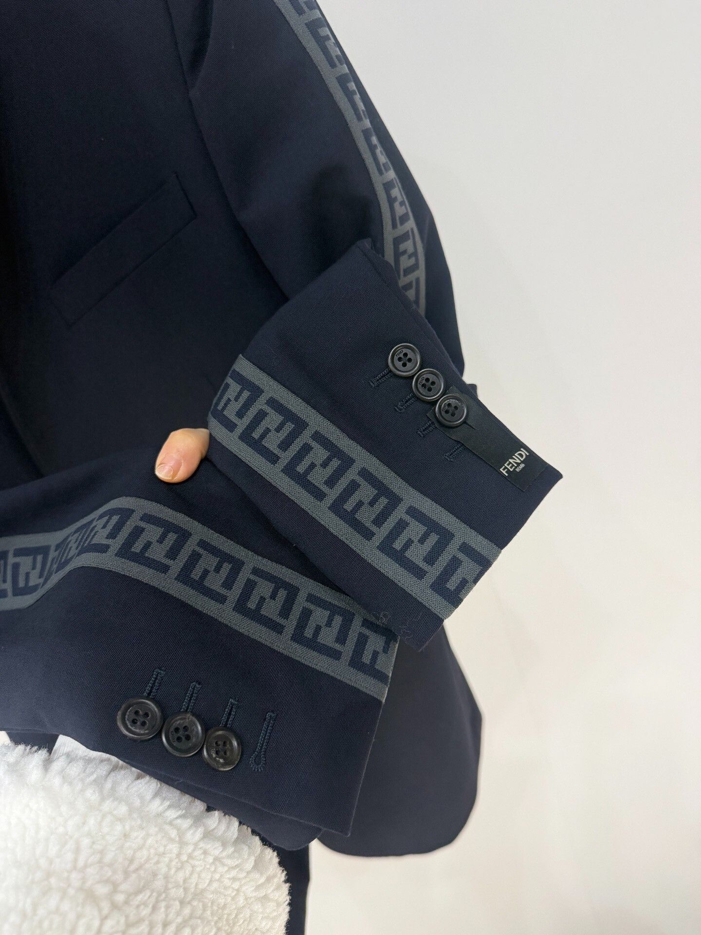 Fendi Fendi FF Sleeved Badge Suit Jacket Size US S / EU 44-46 / 1 - 4 Thumbnail