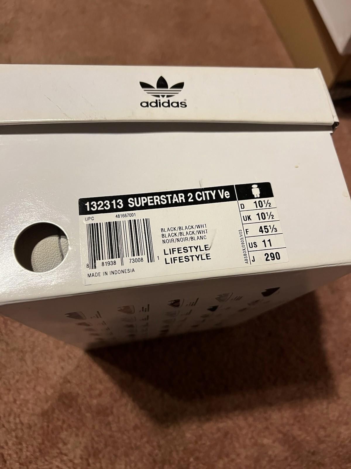 Adidas 2005 ADIDAS 35th ANNIVERSARY SUPERSTAR Tokyo US11 132313 Size US 11 / EU 44 - 10 Thumbnail