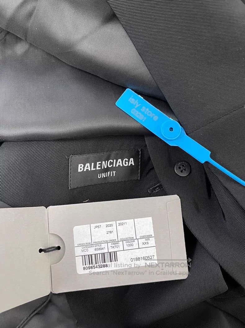 Balenciaga Balenciaga Solid Color Single Breasted Patch Pocket Long S Size US XXS / EU 40 - 4 Thumbnail