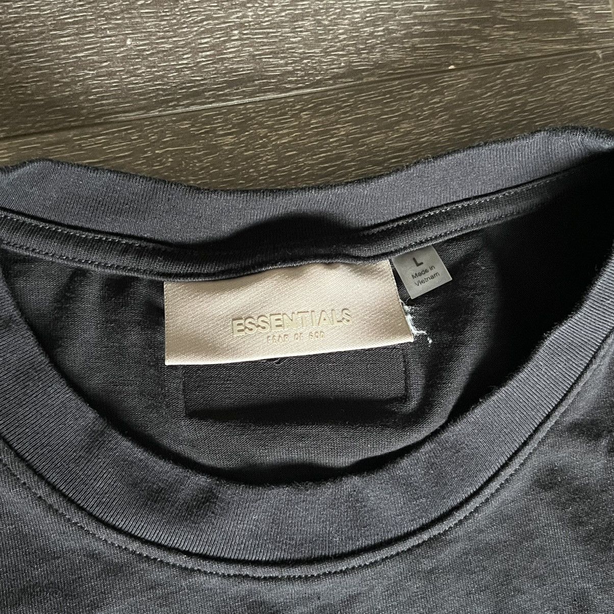 Essentials Fear of God FOG Essentials 1977 Iron Logo Tee Shirt Black Size US L / EU 52-54 / 3 - 4 Thumbnail