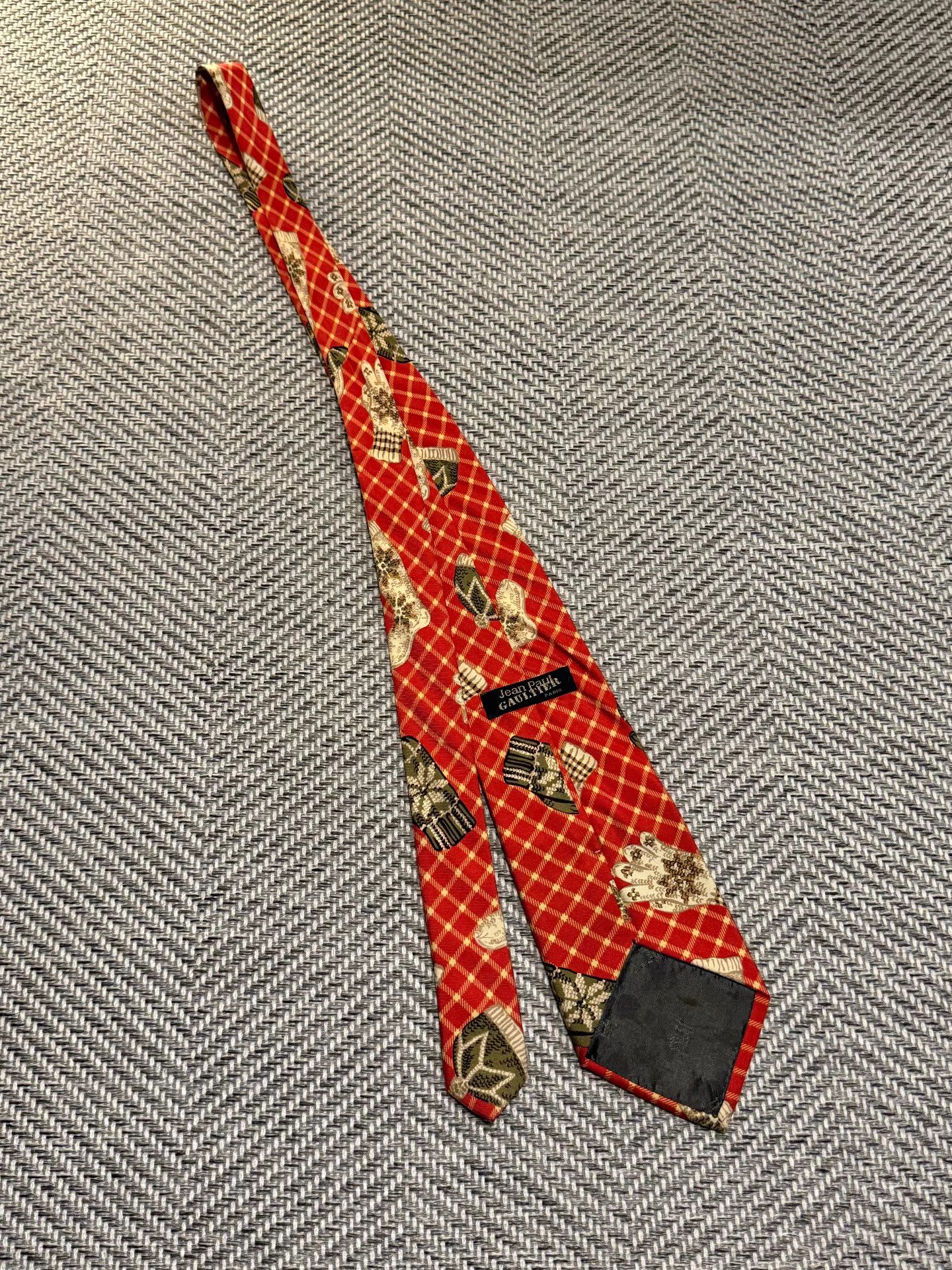 Jean Paul Gaultier Jean Paul Gaultier Christmas Plaid Tie with Glove K24 Size ONE SIZE - 5 Thumbnail