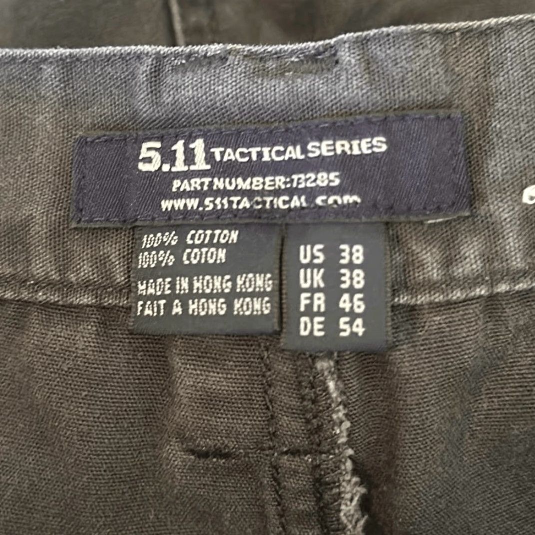 Vintage 5.11 Tactical Cotton Canvas Shorts Cargo Style 73285 Brown 38 Men Cargo Shorts Mens 9" Inseam Size US 35 - 7 Thumbnail