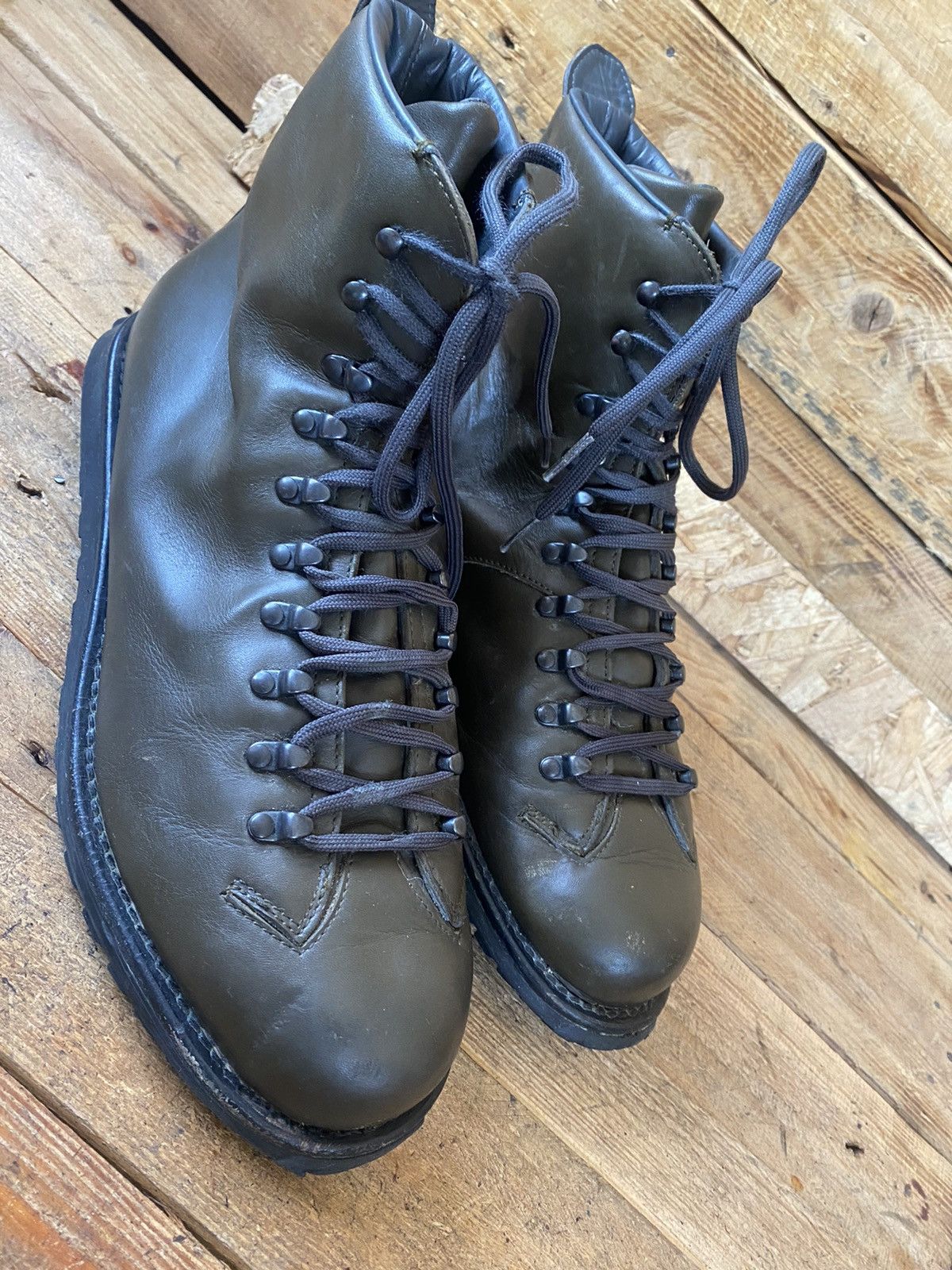 Prada Prada sport jungle green hiking leather boots uk 11 Size US 12 / EU 45 - 13 Thumbnail