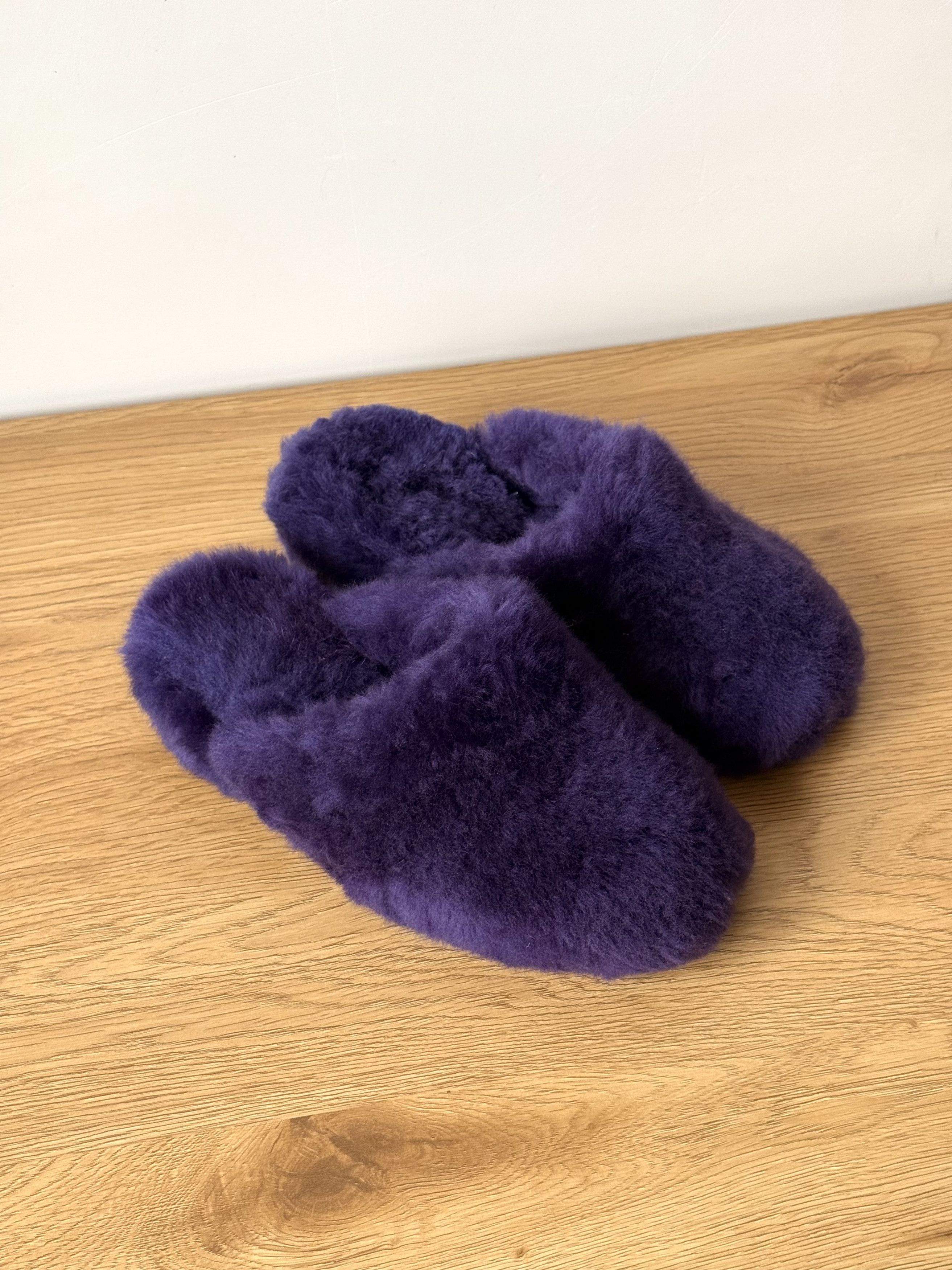Ugg Fluffy Real Fur Purple Slippers (38) Size US 8 / IT 38 - 3 Thumbnail