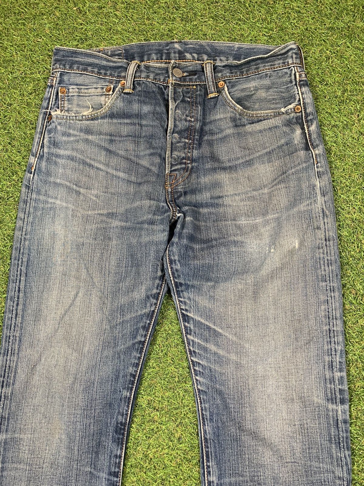 Levi's Vintage Levi’s 501 jeans denim faded style size 32x30 Size US 32 / EU 48 - 7 Thumbnail